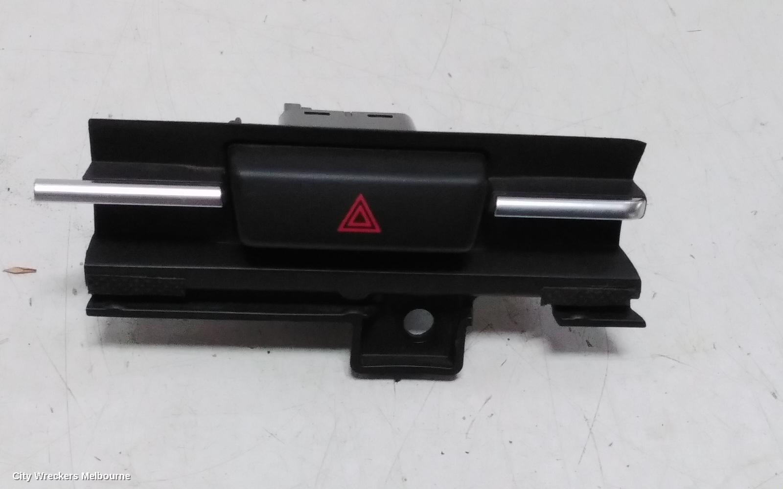 MAZDA 2, DJ/DL, 10/2014 ONWARDS, HAZARD SWITCH: 113484