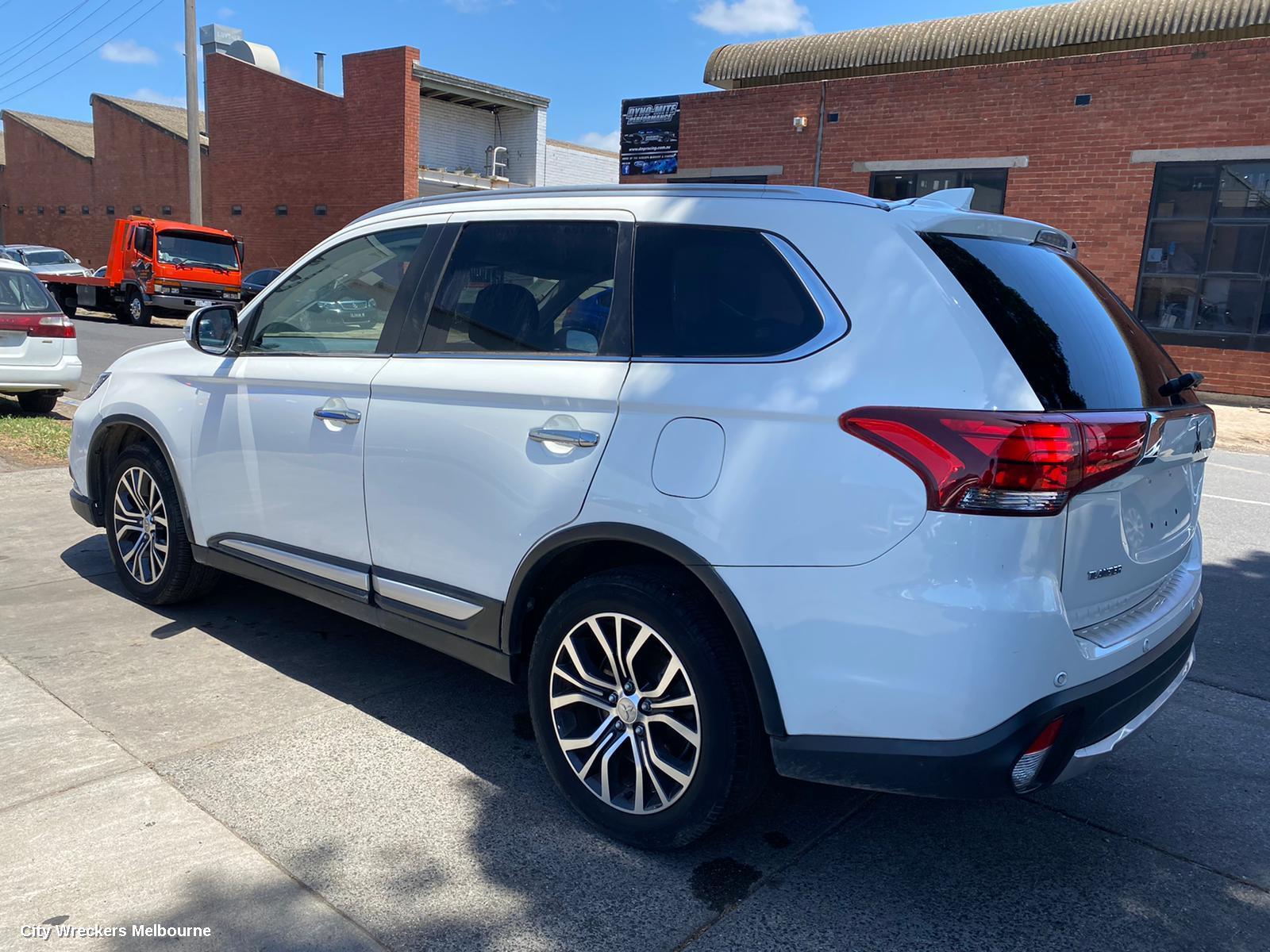MITSUBISHI OUTLANDER MOUNT, ZK, 04/2015 - 07/2021