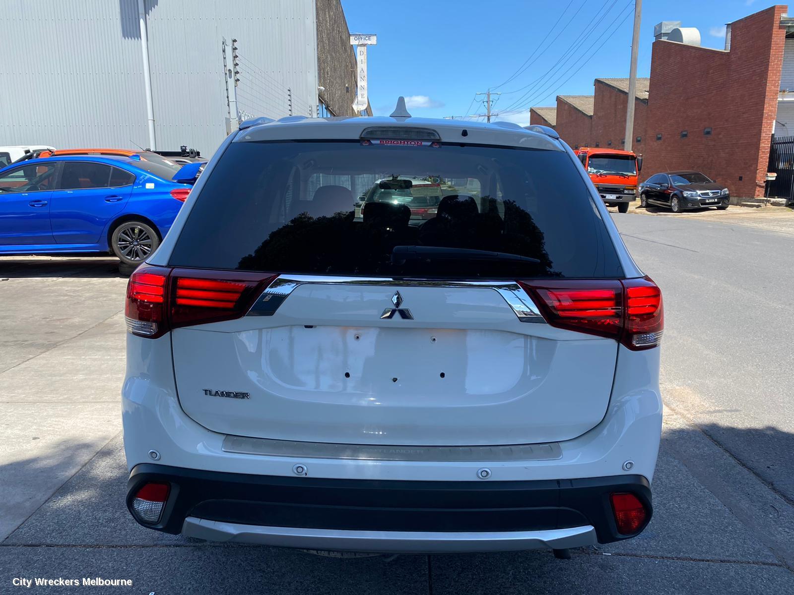 MITSUBISHI OUTLANDER MOUNT, ZK, 04/2015 - 07/2021