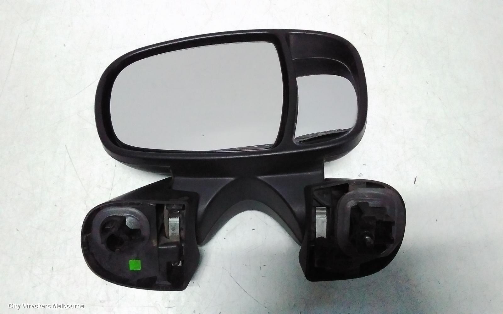 RENAULT TRAFIC RIGHT DOOR MIRROR, X82, BLACK, 01/2015 - 12/2021