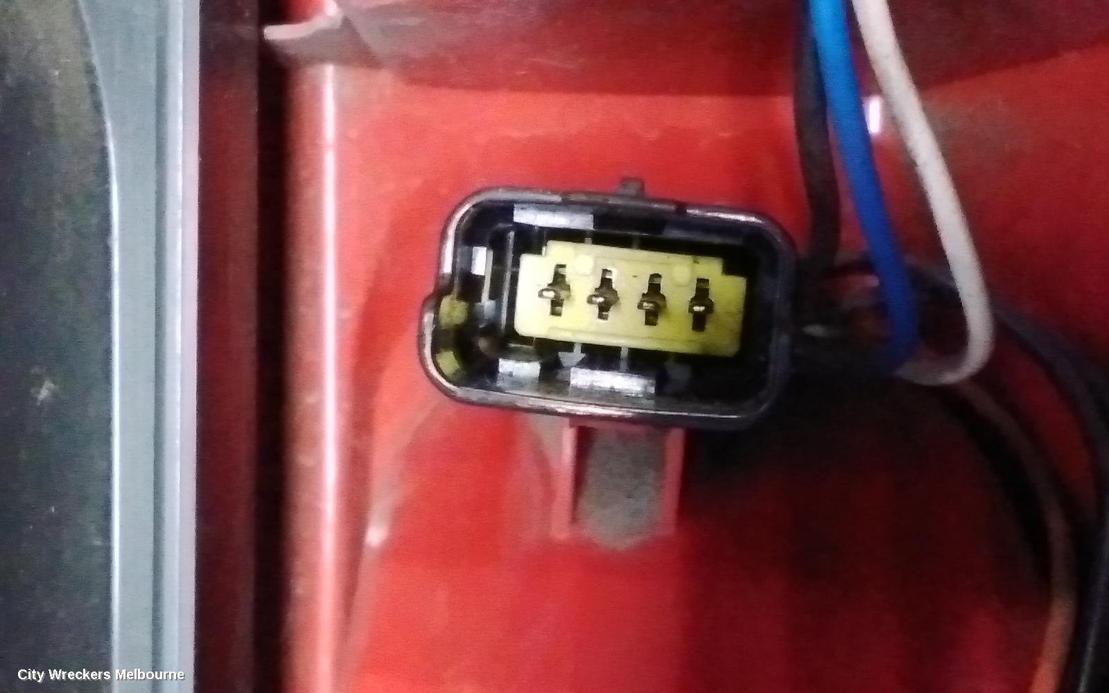 RENAULT TRAFIC LEFT TAILLIGHT, X82, IN BODY, UPPER, 01/2015 ONWARDS