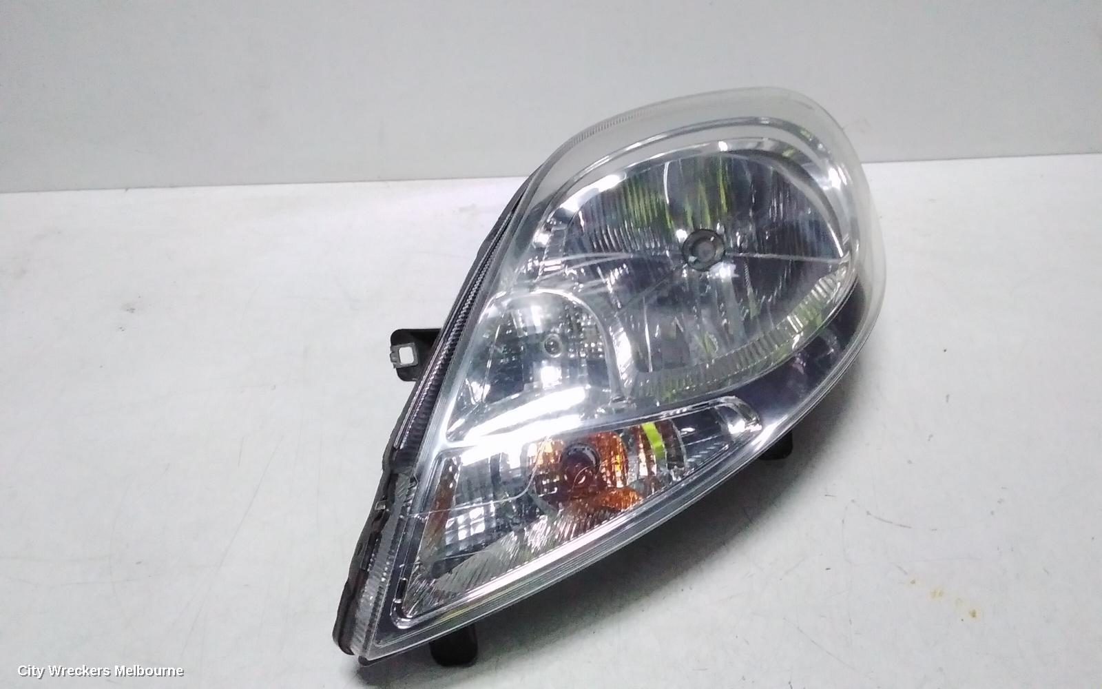 RENAULT TRAFIC LEFT HEADLAMP, X82, HALOGEN TYPE, 01/2015 - 09/2022