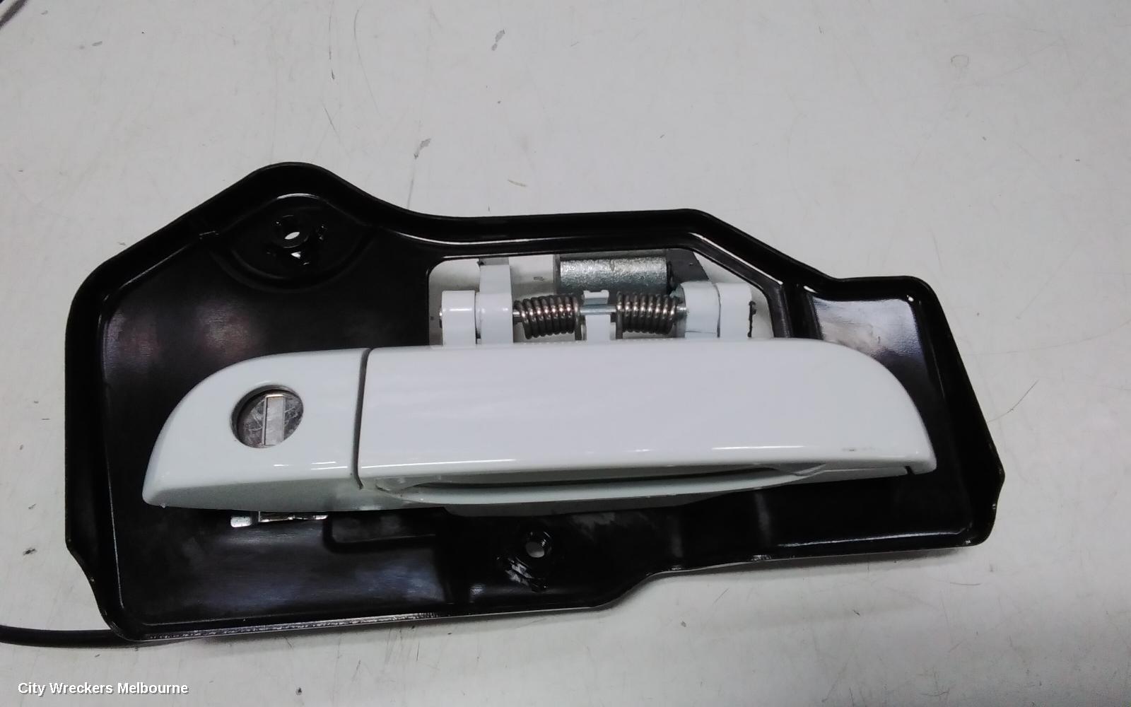 MG MG3 DOOR HANDLE, OUTER, RH FRONT, COLOUR CODED TYPE, SZP1, 07/2016 ONWARDS