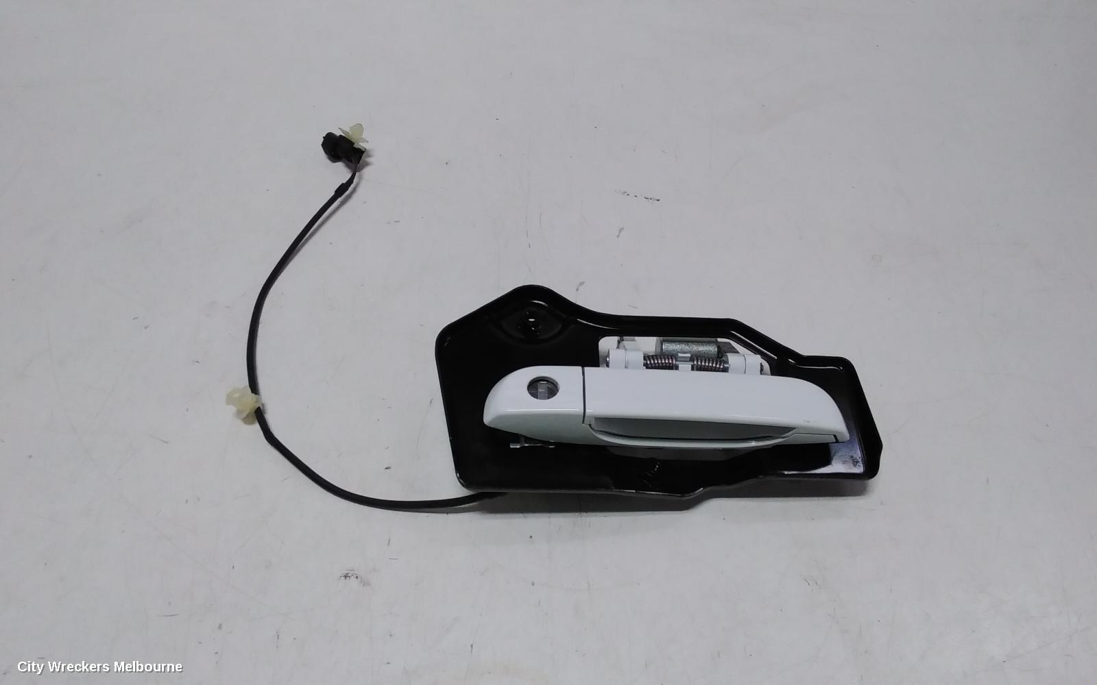 MG MG3 DOOR HANDLE, OUTER, RH FRONT, COLOUR CODED TYPE, SZP1, 07/2016 ONWARDS