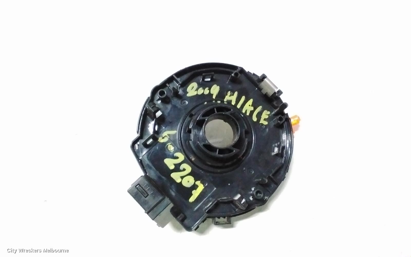 TOYOTA HIACE AIRBAG MODULE/SENSOR, CLOCKSPRING, TRH/KDH, 03/2005 - 01/2014