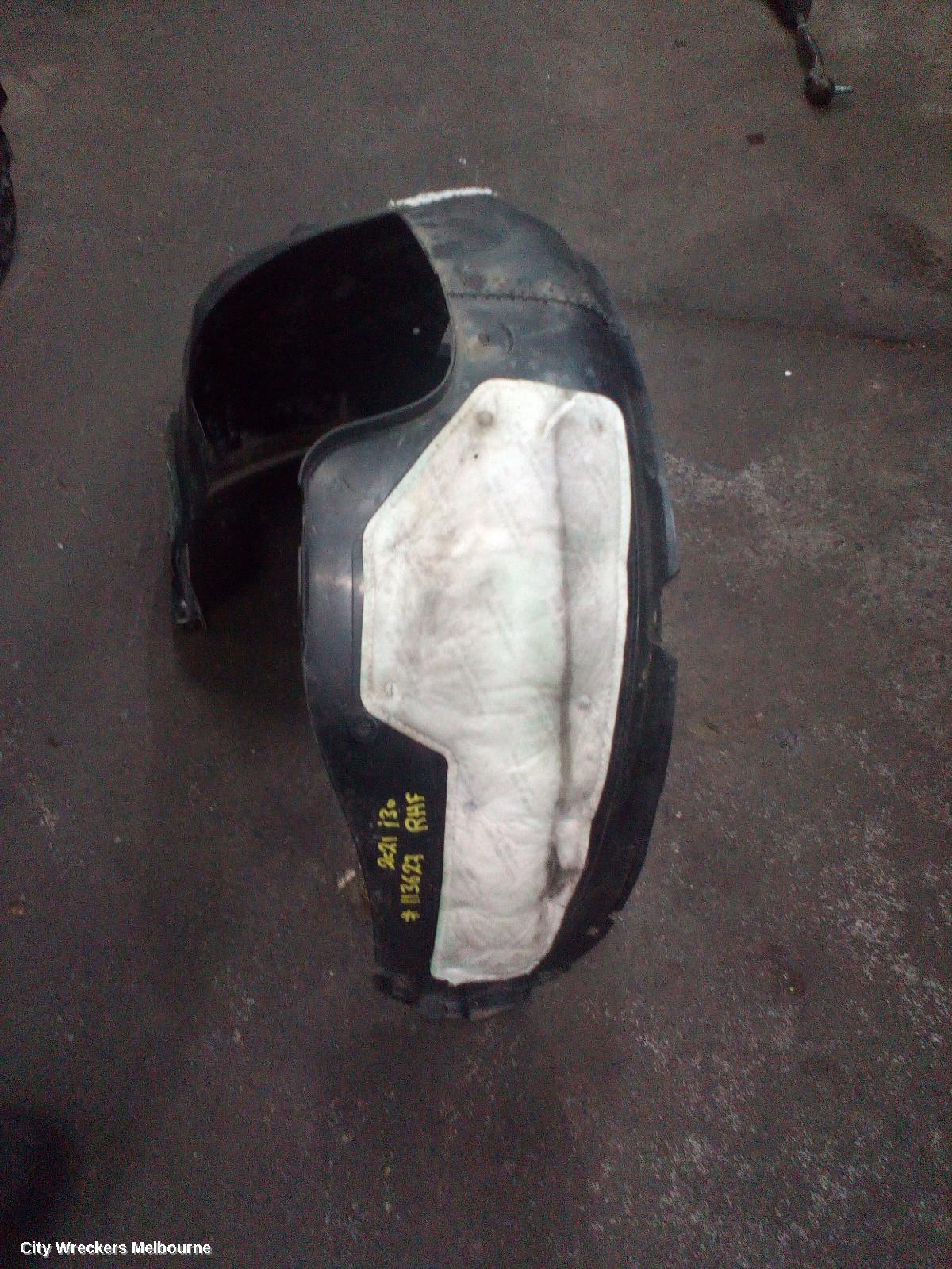 HYUNDAI I30 RIGHT GUARD LINER, FRONT, PD, HATCH (S. KOREA VIN KMHH), STANDARD TYPE, 08/2020 ONWARDS