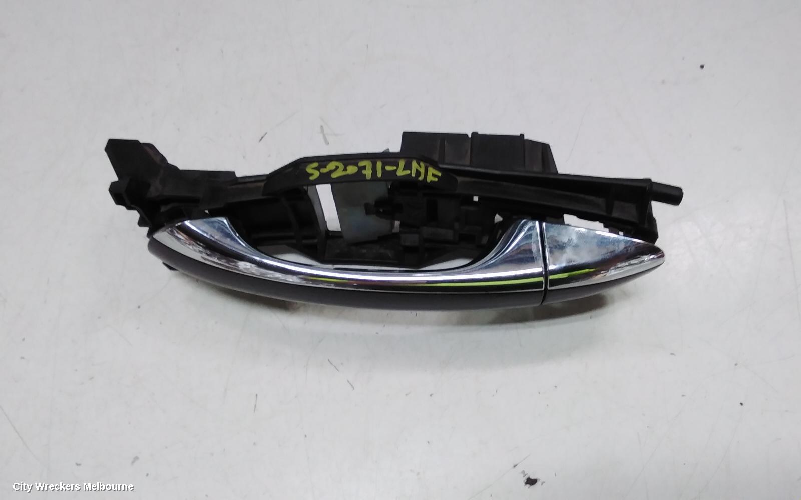 MERCEDES C CLASS DOOR HANDLE, OUTER, LH FRONT, W203, 10/2000 - 01/2007