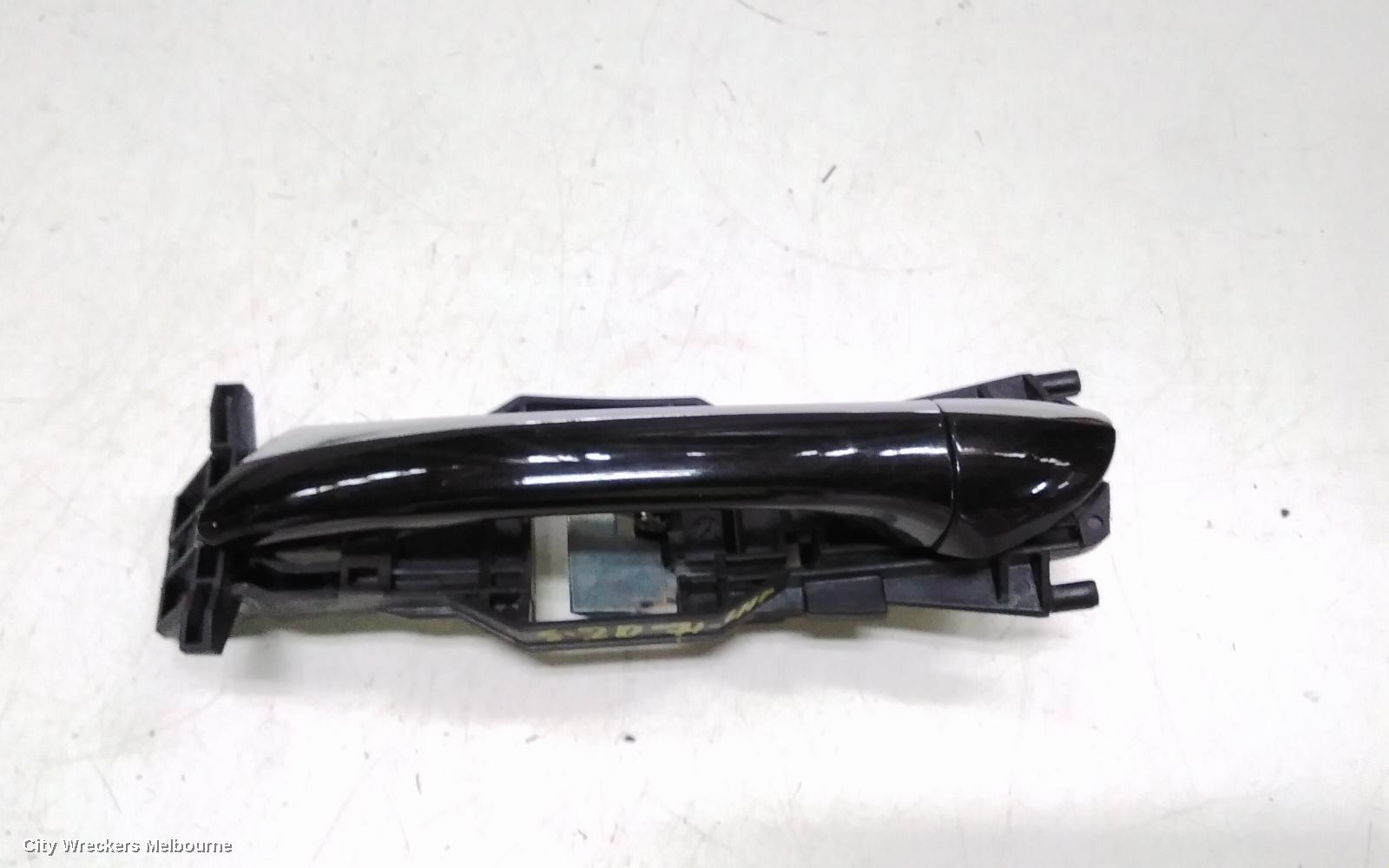 MERCEDES C CLASS DOOR HANDLE, OUTER, LH FRONT, W203, 10/2000 - 01/2007