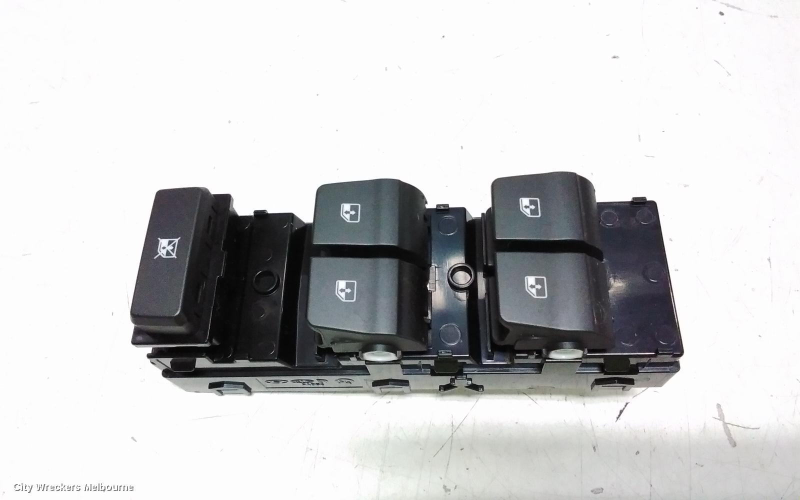 HYUNDAI I30 PWR DR WIND SWITCH, RH FRONT (MASTER SWITCH), PD, NON AUTO DOWN ON ALL SIDE TYPE, 03/2017 ONWARDS