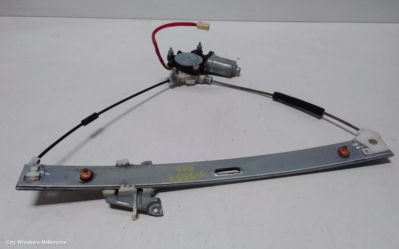 FORD ESCAPE RIGHT FRONT WINDOW REG/MOTOR, BA-ZD, POWER, 02/2001 - 01/2012