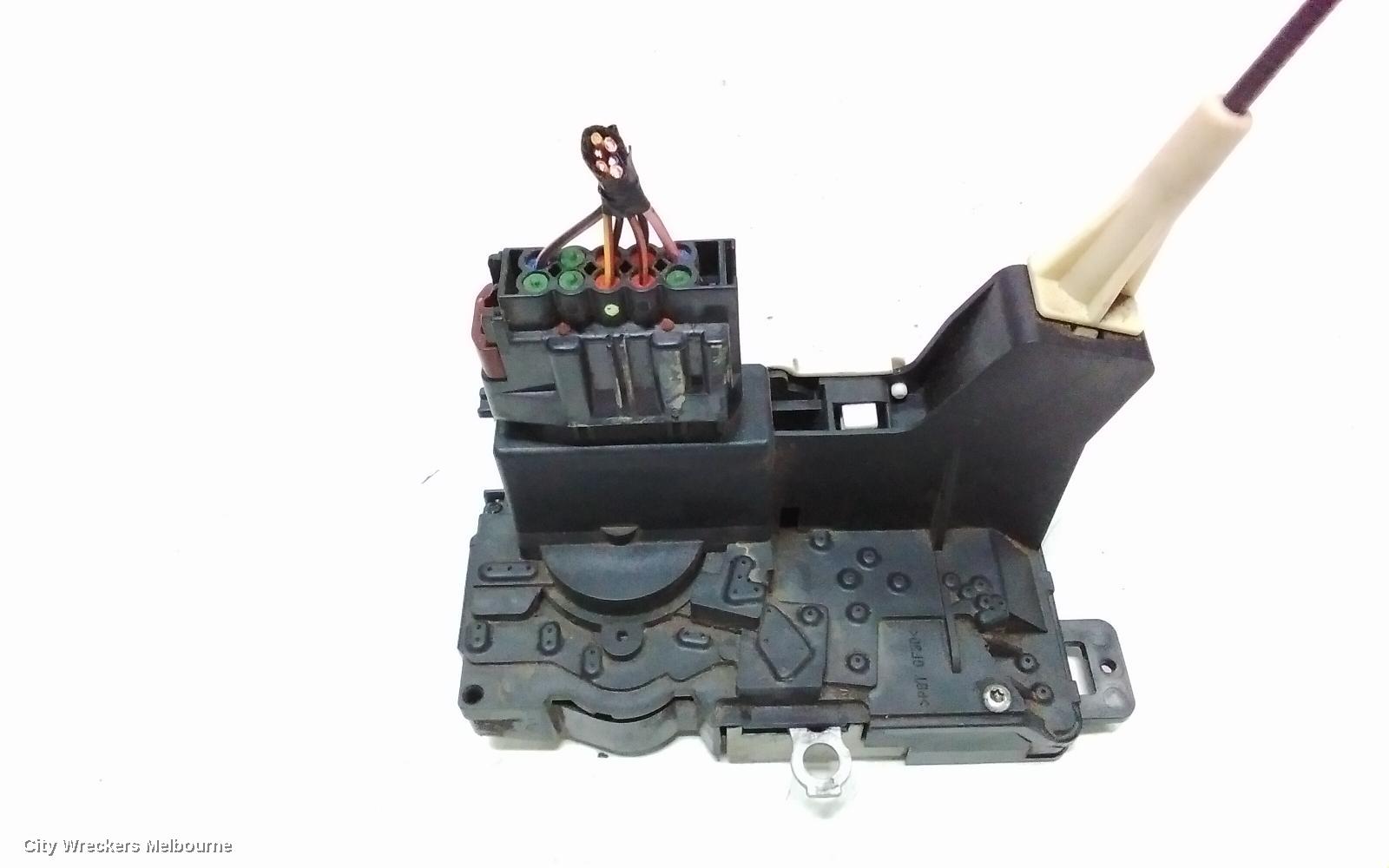 FORD ESCAPE DOOR/BOOT/GATE LOCK, LEFT FRONT DOOR LOCK, ZC-ZD, 04/2006 - 01/2012