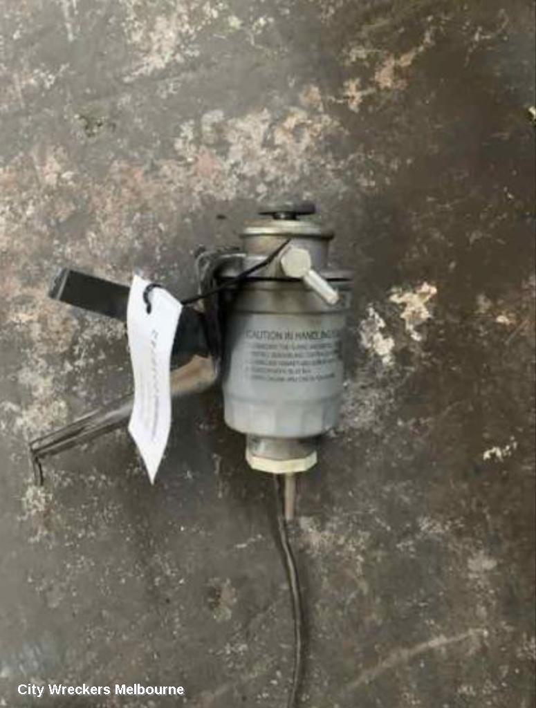 NISSAN NAVARA FUEL PUMP, D40, DIESEL, 09/2005 - 08/2015