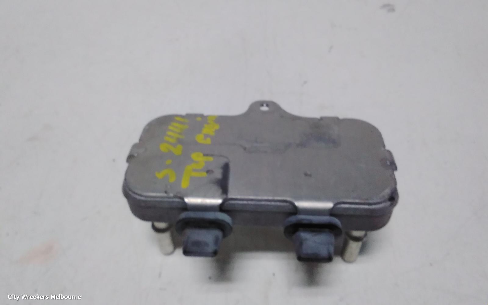 LAND ROVER DISCOVERY SPORT COOLER, ENGINE OIL COOLER, 2.0, DIESEL, L550, 07/2016 ONWARDS