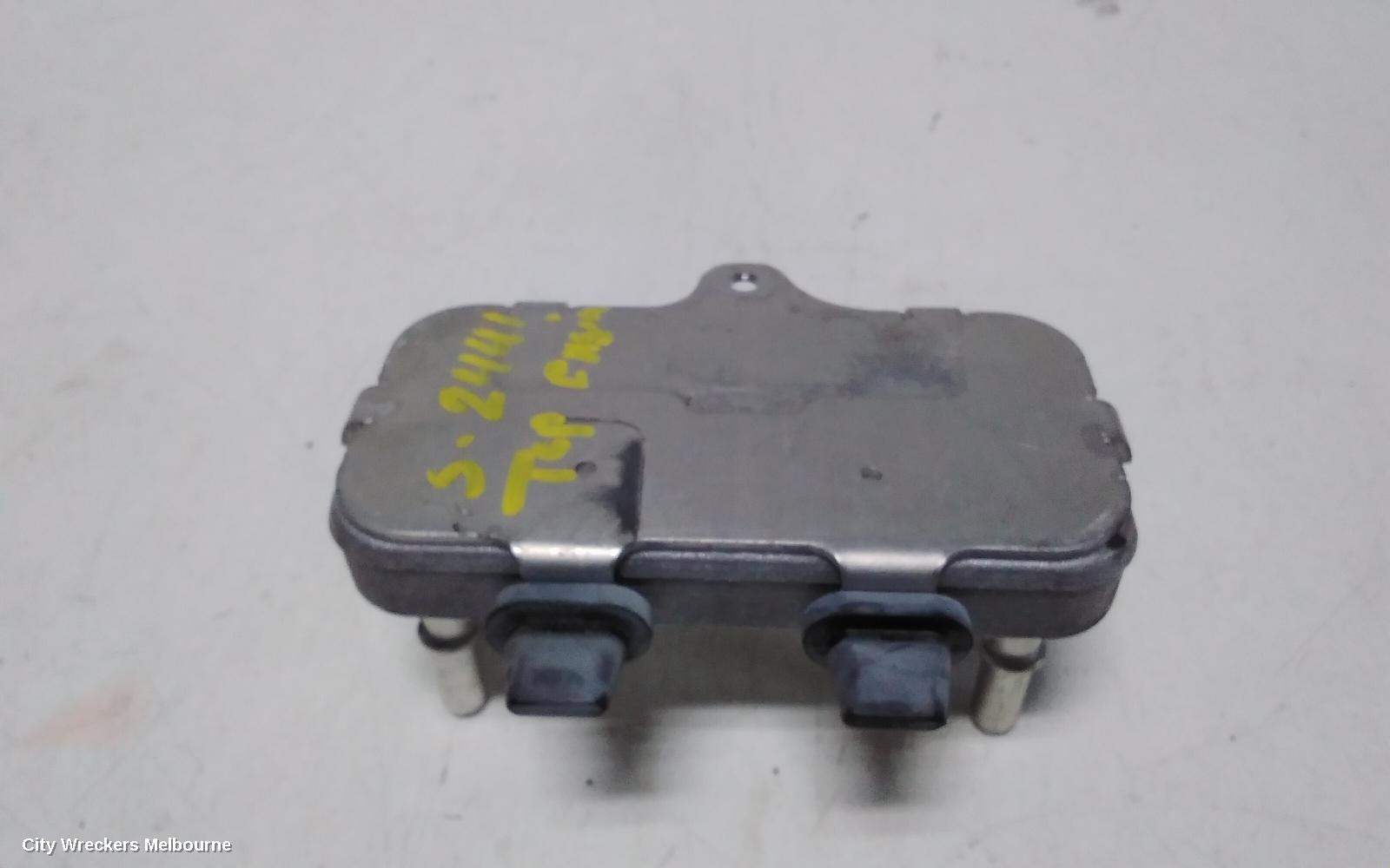 LAND ROVER DISCOVERY SPORT COOLER, ENGINE OIL COOLER, 2.0, DIESEL, L550, 07/2016 ONWARDS