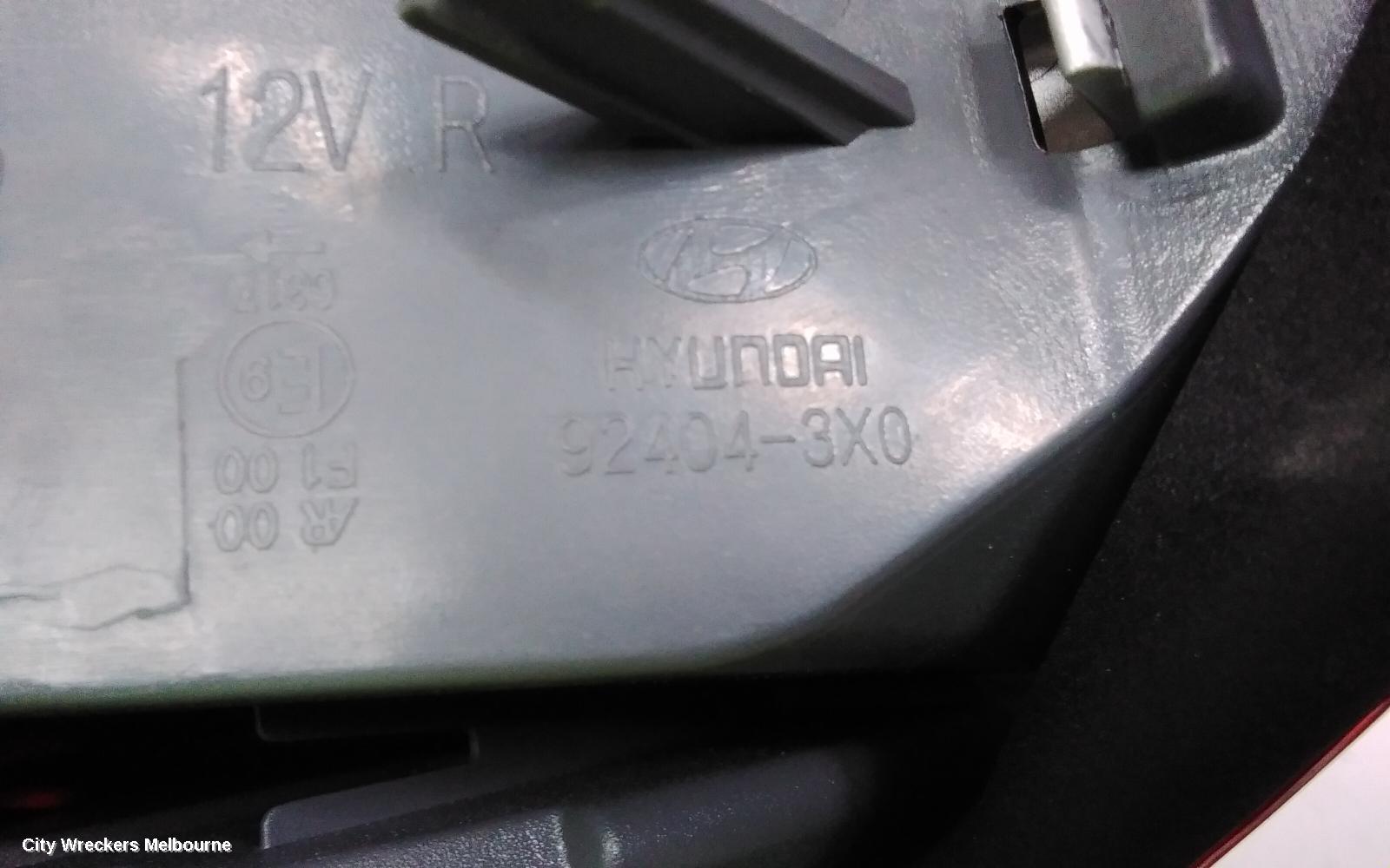 HYUNDAI ELANTRA REAR GARNISH, BOOTLID LAMP (RH SIDE), MD, 03/2011 - 09/2013