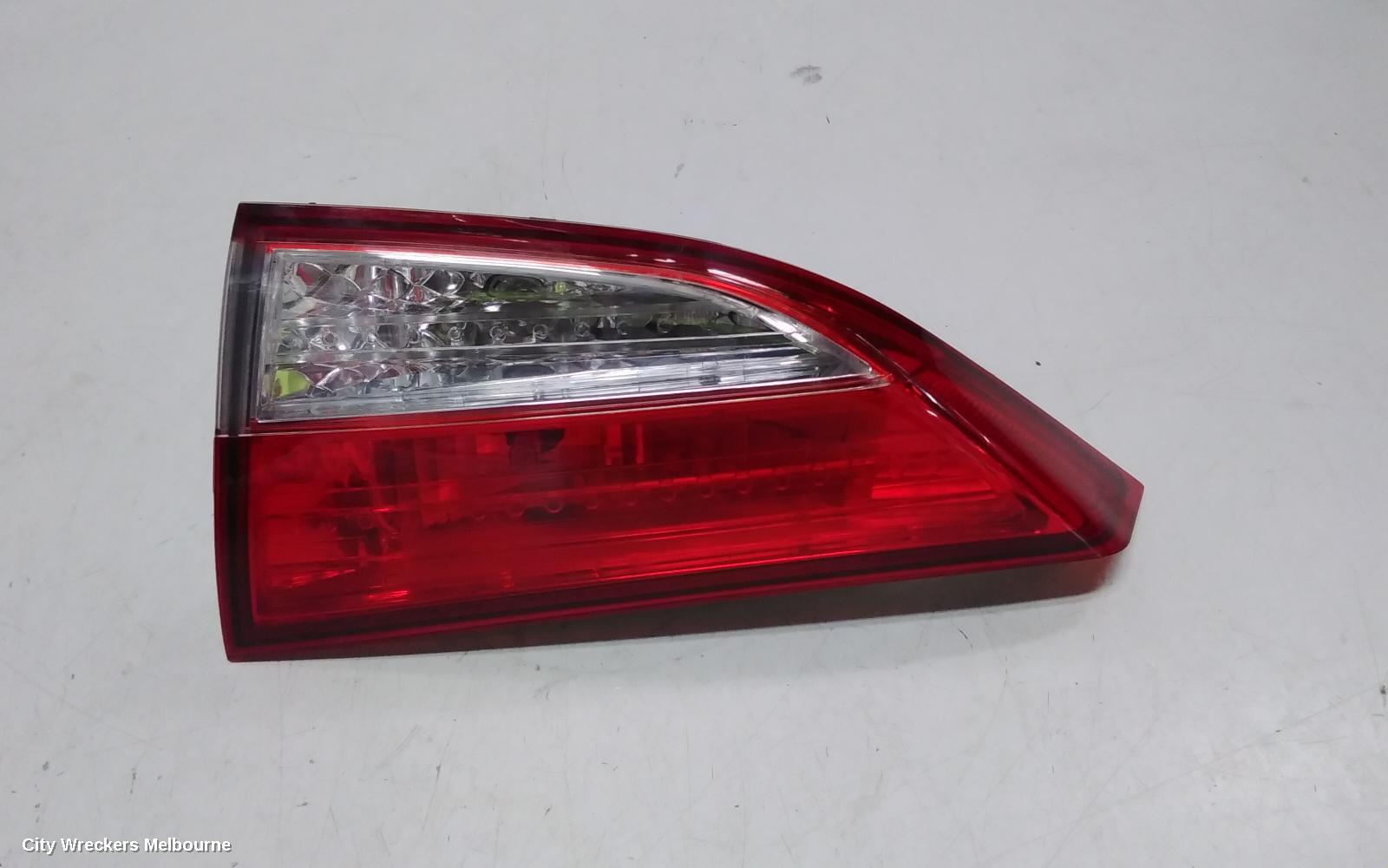HYUNDAI ELANTRA REAR GARNISH, BOOTLID LAMP (RH SIDE), MD, 03/2011 - 09/2013