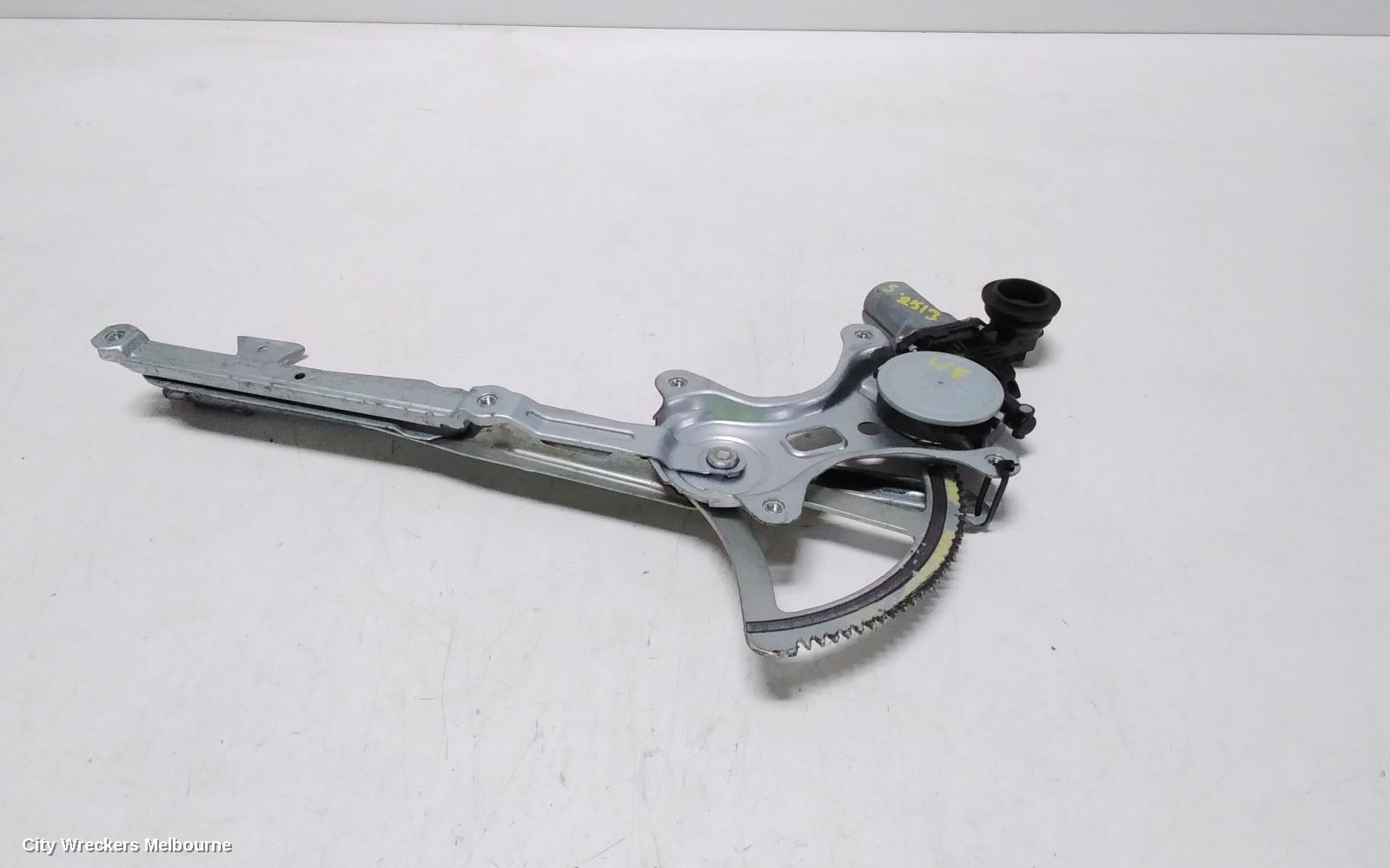 TOYOTA HIACE LEFT FRONT WINDOW REG/MOTOR, DOOR REG AND MOTOR ASSY, TRH/KDH, 03/2005 - 04/2019