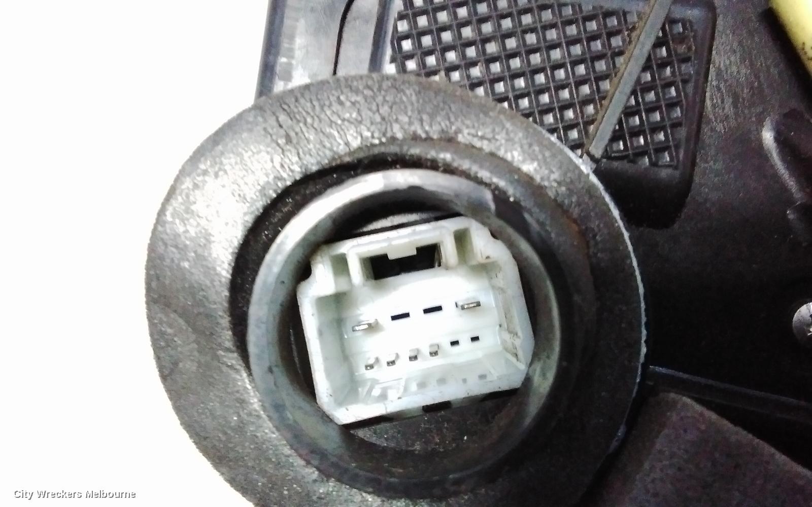 TOYOTA HIACE DOOR/BOOT/GATE LOCK, LEFT FRONT DOOR LOCK, TRH/KDH, 03/2005 - 04/2019