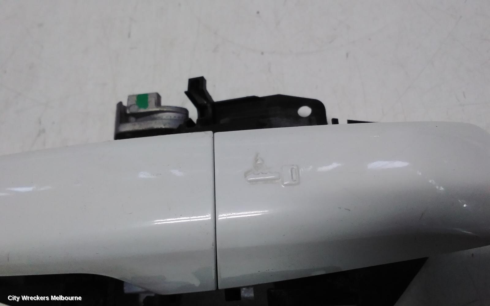 LAND ROVER RANGEROVER SPORT DOOR HANDLE, RH FRONT, OUTER, W/ KEYLESS ENTRY TYPE, COLOUR CODED, L494, 06/2013 - 04/2022