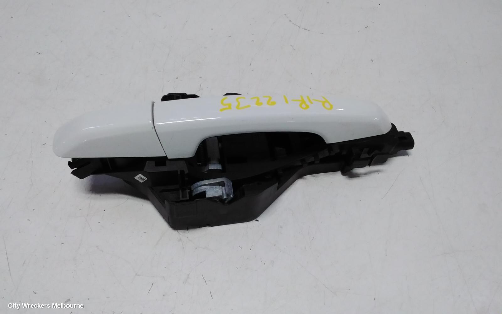 LAND ROVER RANGEROVER SPORT DOOR HANDLE, RH FRONT, OUTER, W/ KEYLESS ENTRY TYPE, COLOUR CODED, L494, 06/2013 - 04/2022