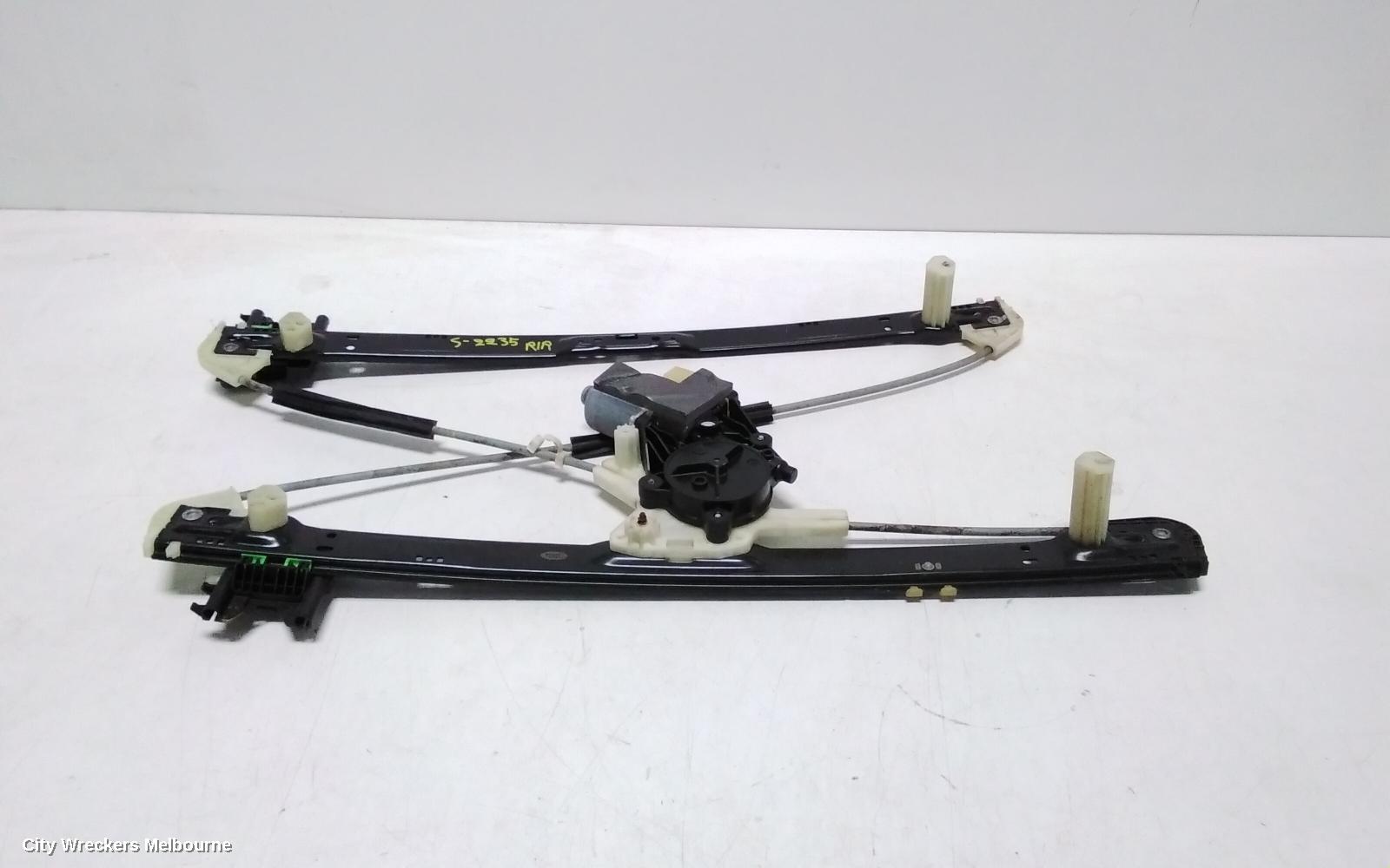 LAND ROVER RANGEROVER SPORT RIGHT REAR WND REG/MOTOR, L494, 12/2013 - 04/2022