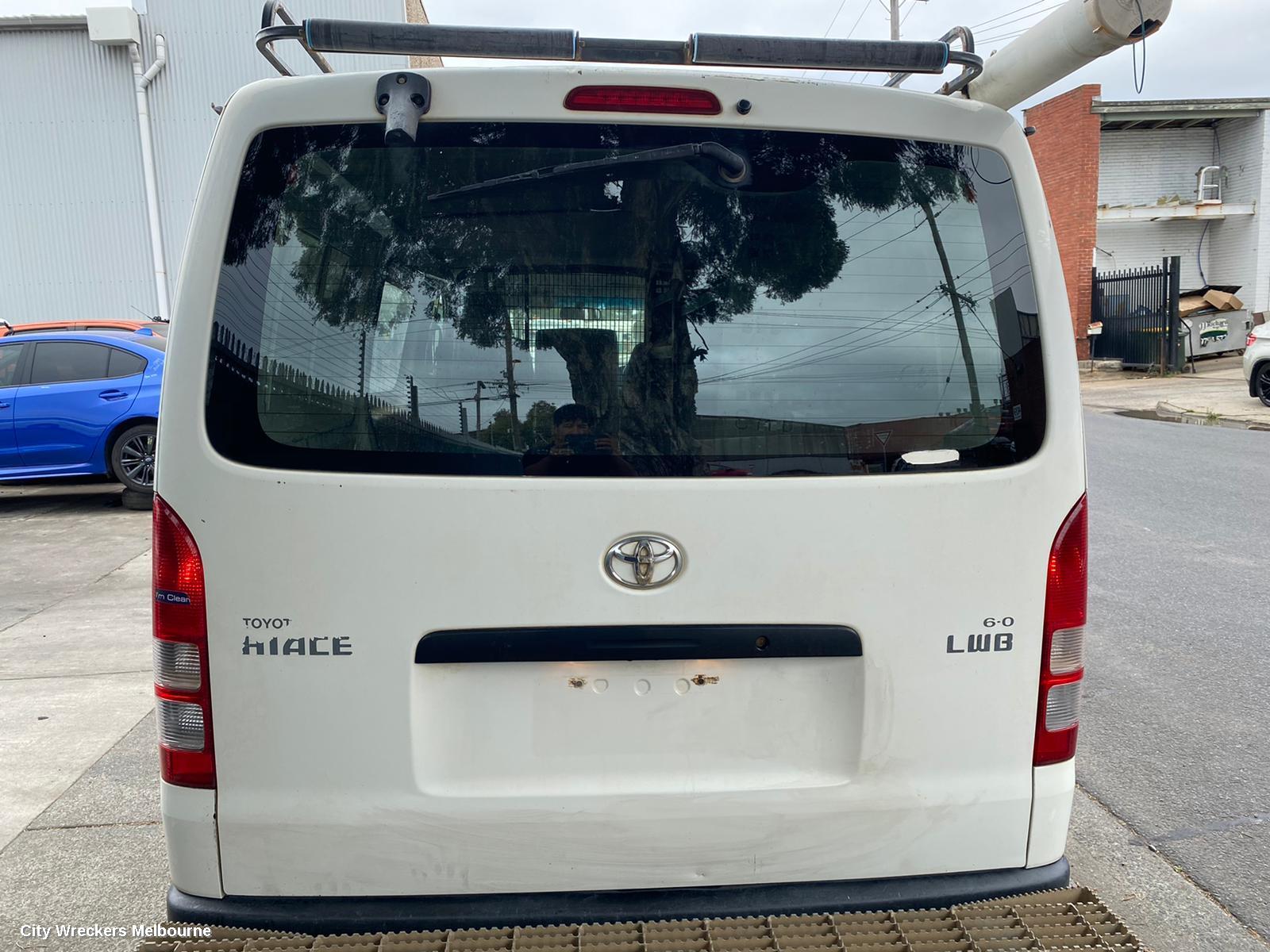 TOYOTA HIACE FRONT SEAT, LH BENCH, LWB/SWB, TRH/KDH, 03/2005 - 01/2014