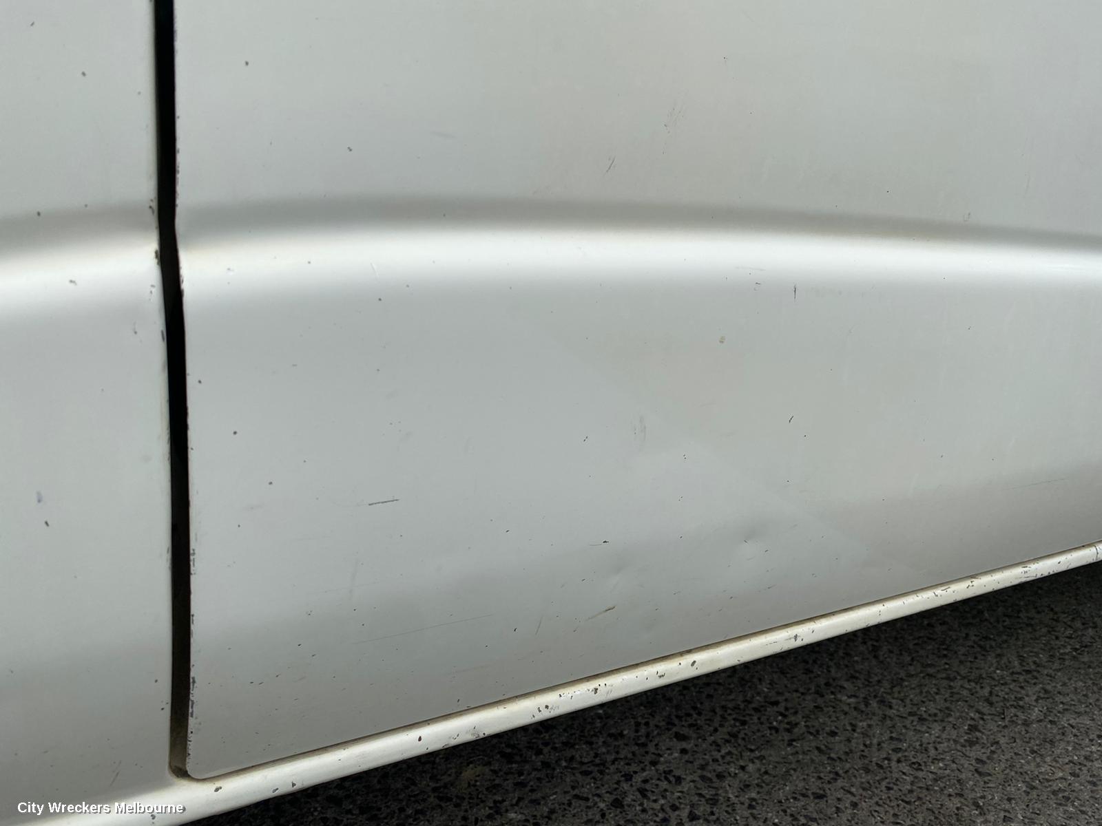 TOYOTA HIACE FRONT SEAT, LH BENCH, LWB/SWB, TRH/KDH, 03/2005 - 01/2014