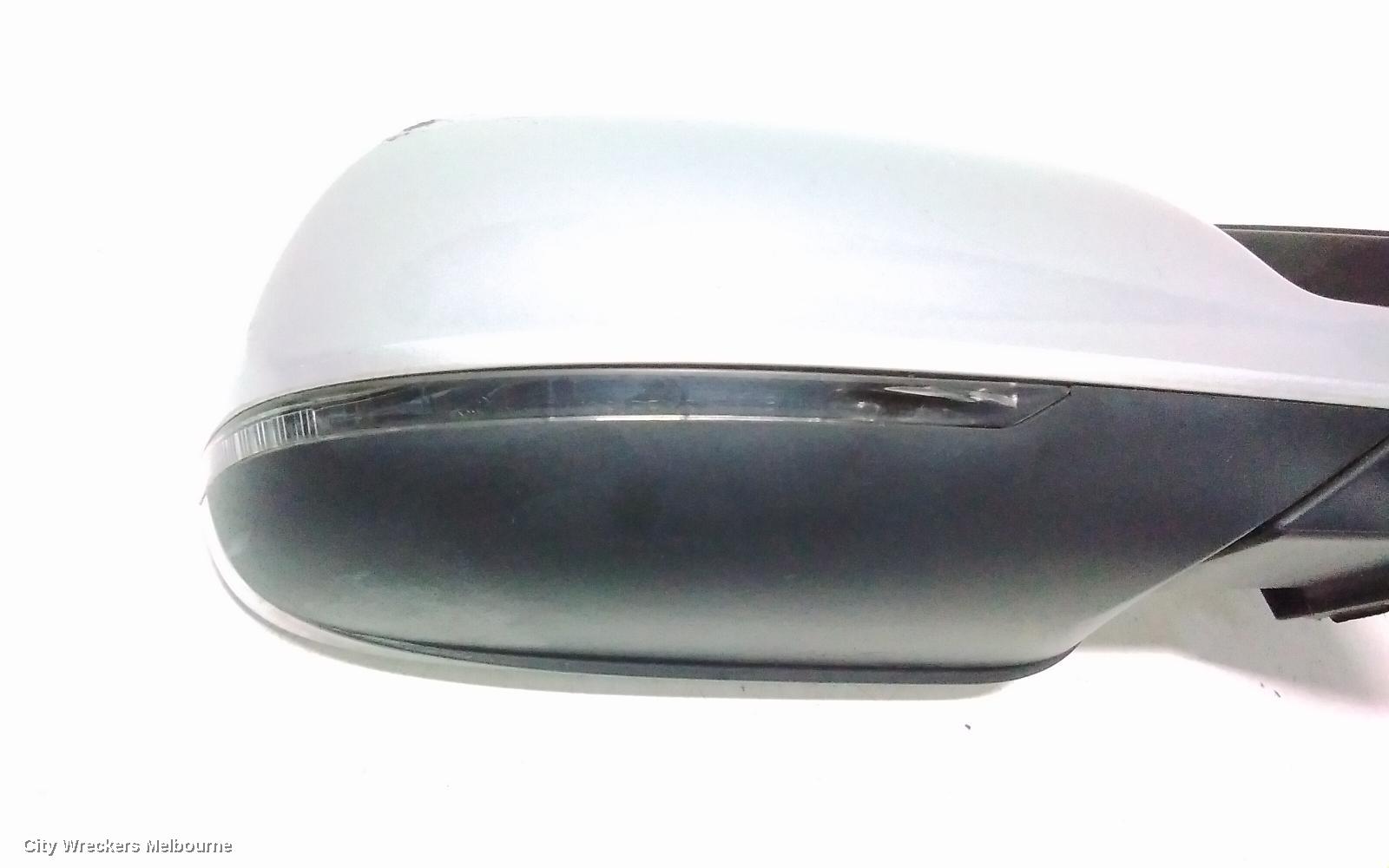AUDI A4 RIGHT DOOR MIRROR, B8 8K, A4/S4, MANUAL FOLD, NO LANE CHANGE ASSIST TYPE, 2 PLUG (6/2 WIRE), 05/2009 - 01/2016