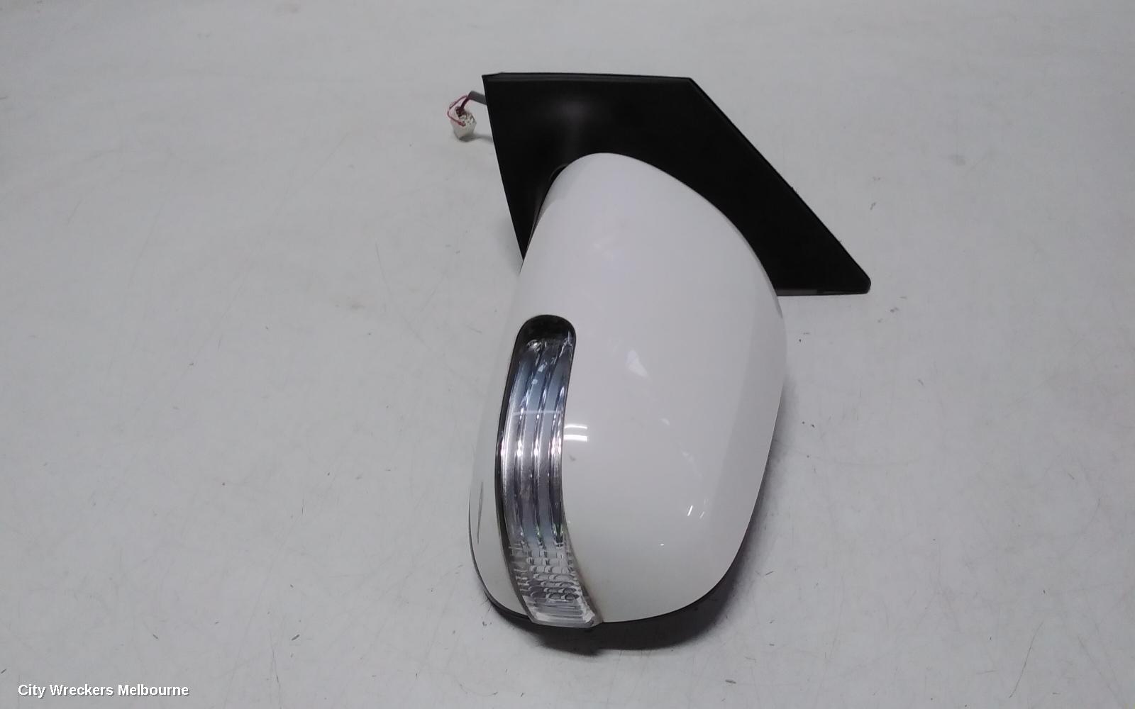 TOYOTA COROLLA LEFT DOOR MIRROR, ZRE152/20153R, SEDAN, W/ FLASHER LAMP, 03/2010 - 12/2013