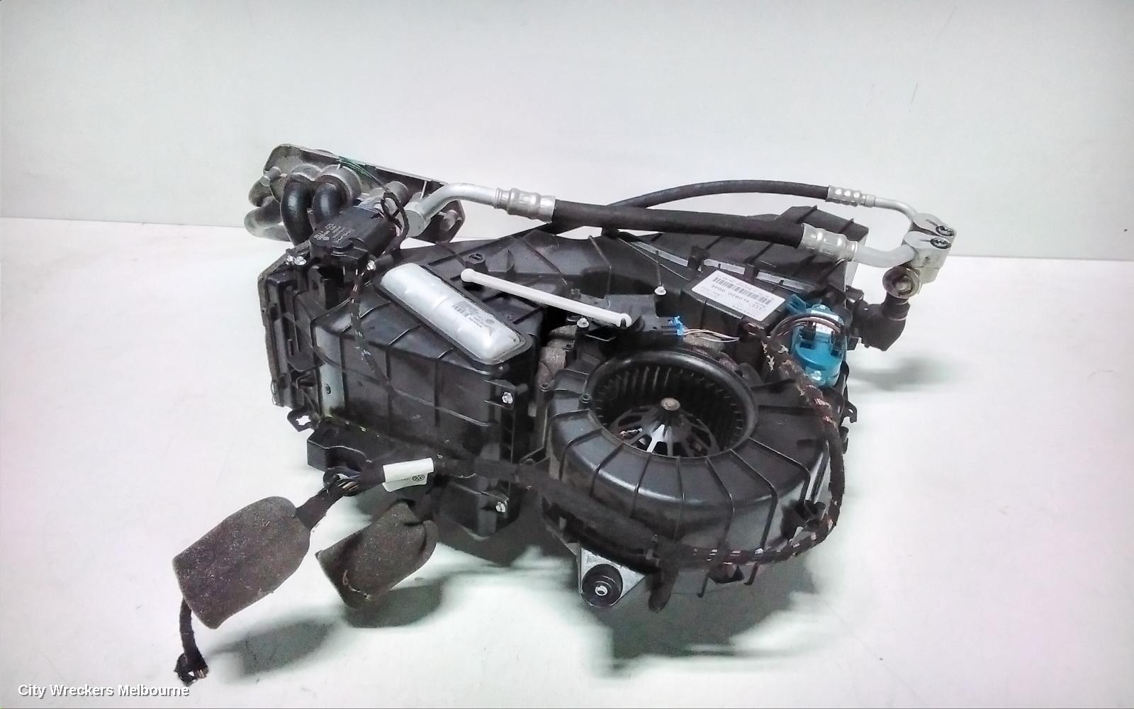 AUDI Q7 HEATER CORE/BOX, 4L, 09/2006 - 08/2015