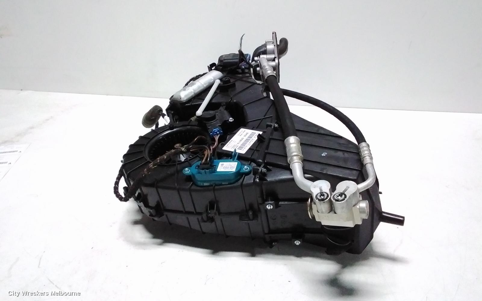AUDI Q7 HEATER CORE/BOX, 4L, 09/2006 - 08/2015