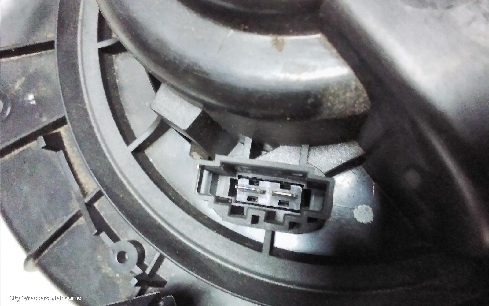 AUDI Q7 HEATER CORE/BOX, 4L, 09/2006 - 08/2015