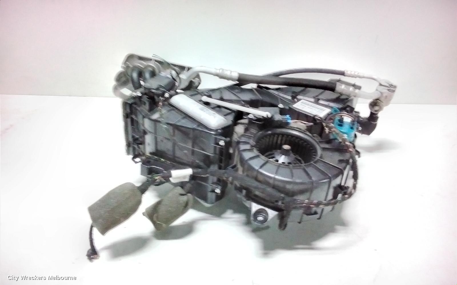 AUDI Q7 HEATER CORE/BOX, 4L, 09/2006 - 08/2015