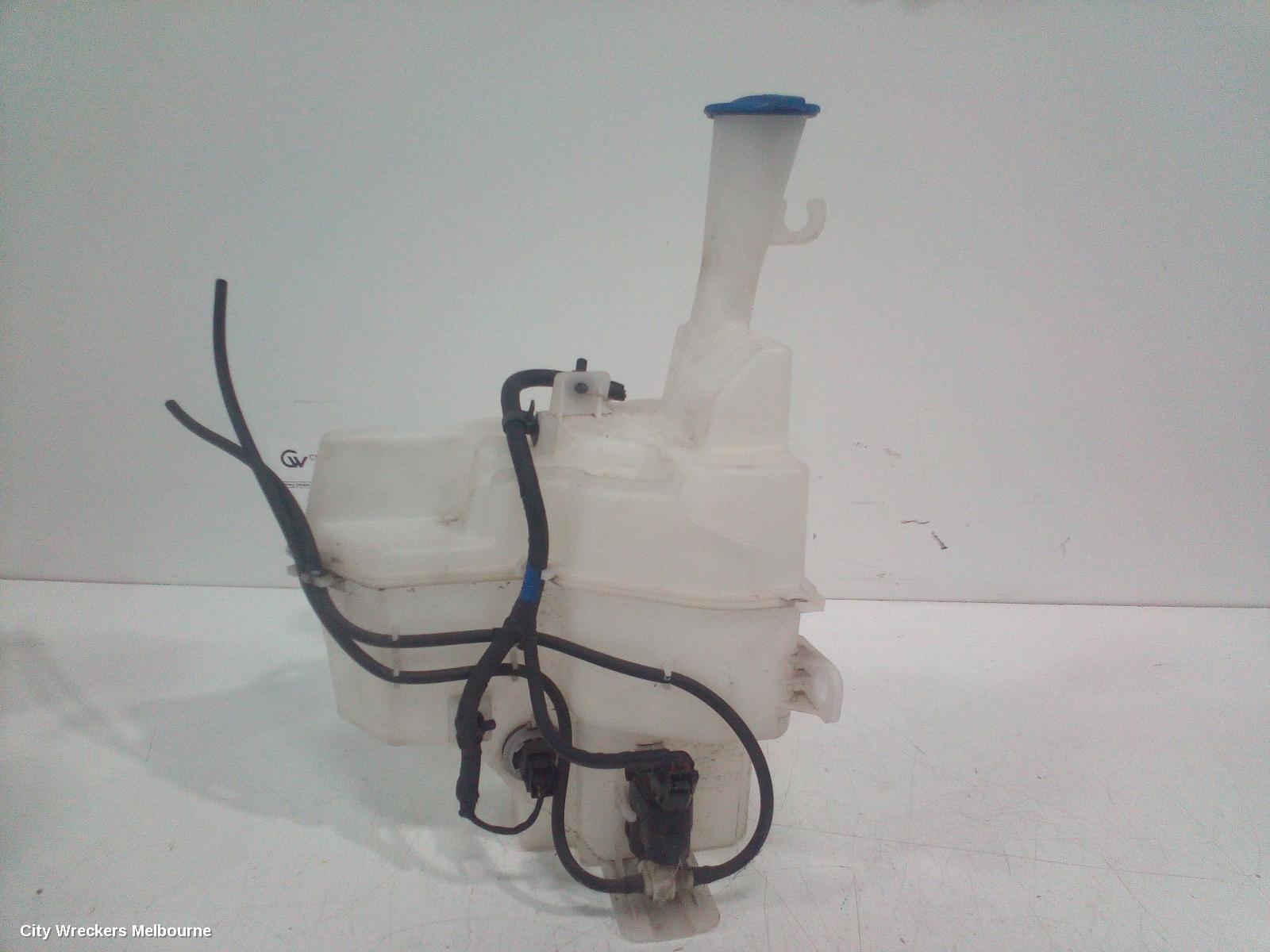 HYUNDAI I30 WASHER BOTTLE, PD, HATCH (S. KOREA VIN KMHH), 03/2017 ONWARDS