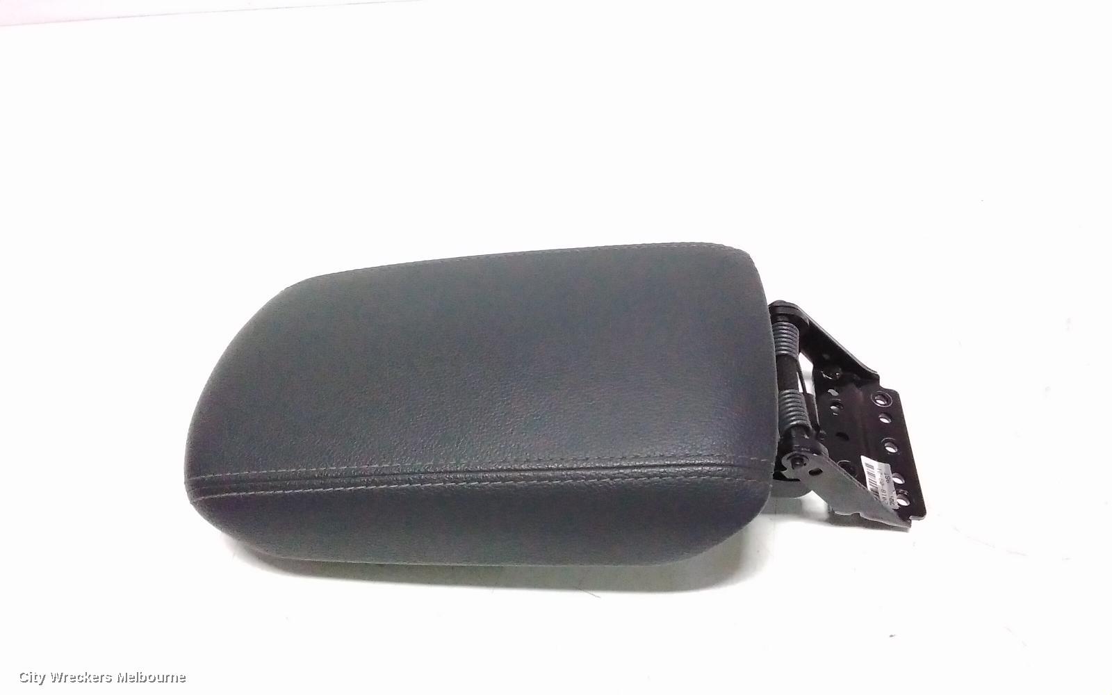 HYUNDAI I30 CONSOLE, PD, HATCH, 03/2017 ONWARDS