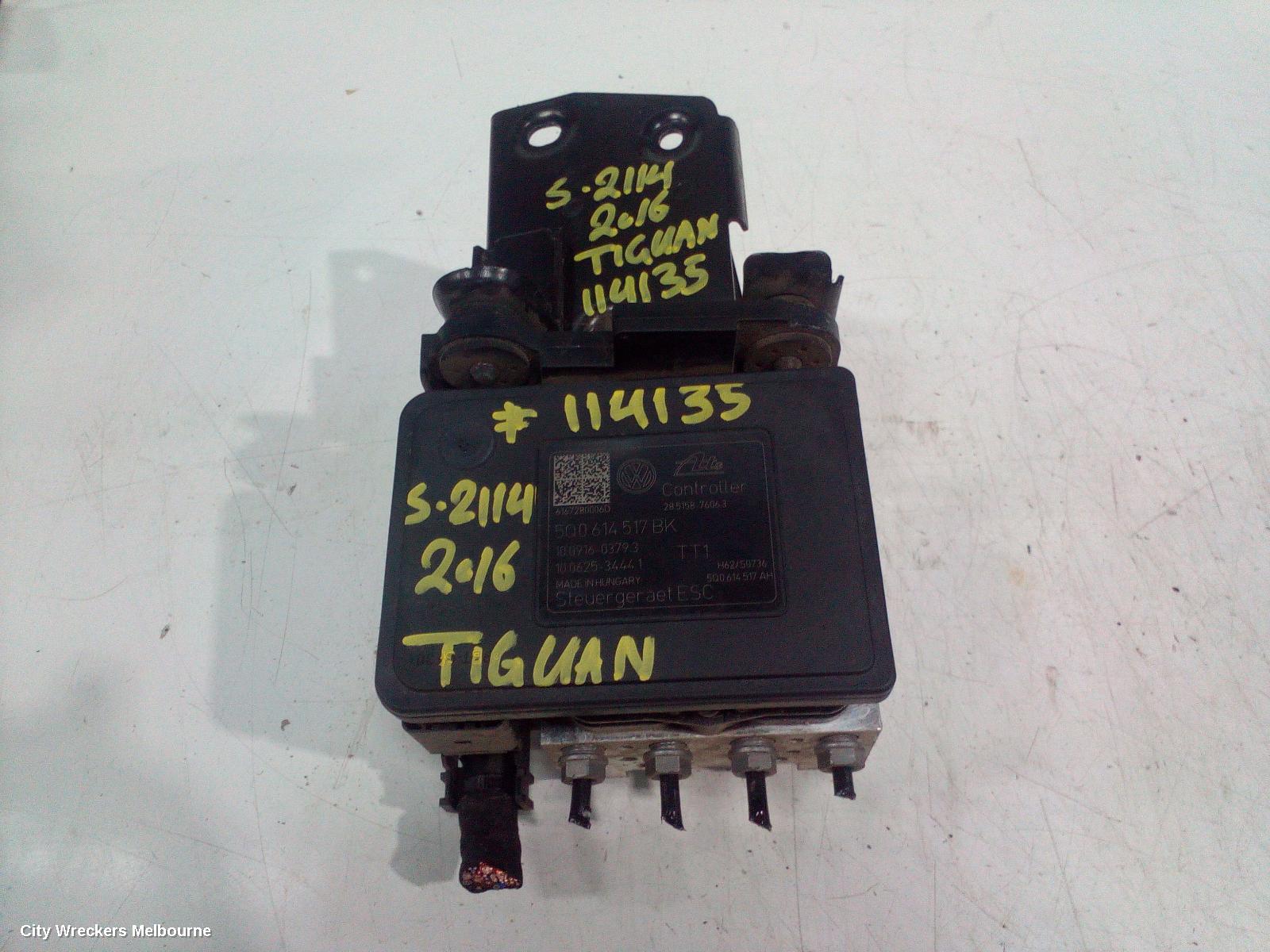 VOLKSWAGEN TIGUAN ABS PUMP/MODULATOR, P/N 5Q0614517BK, 5NA, 06/2016 ONWARDS