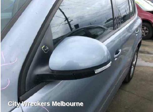 VOLKSWAGEN TIGUAN LEFT TAILLIGHT, 5N, 05/2008 - 06/2011