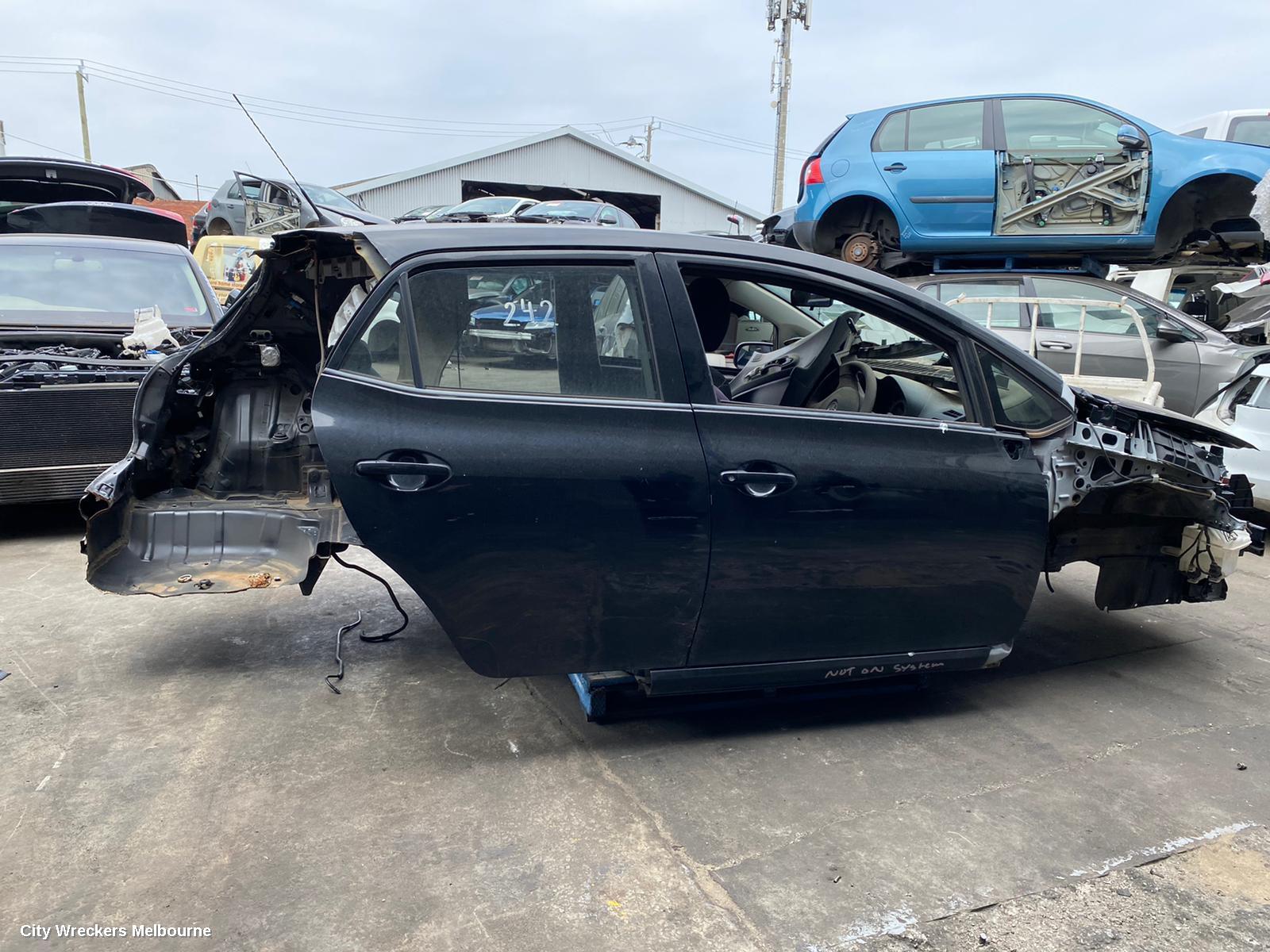 TOYOTA COROLLA LEFT FRONT WINDOW REG/MOTOR, ZRE152/20153R, 03/2007 - 10/2013