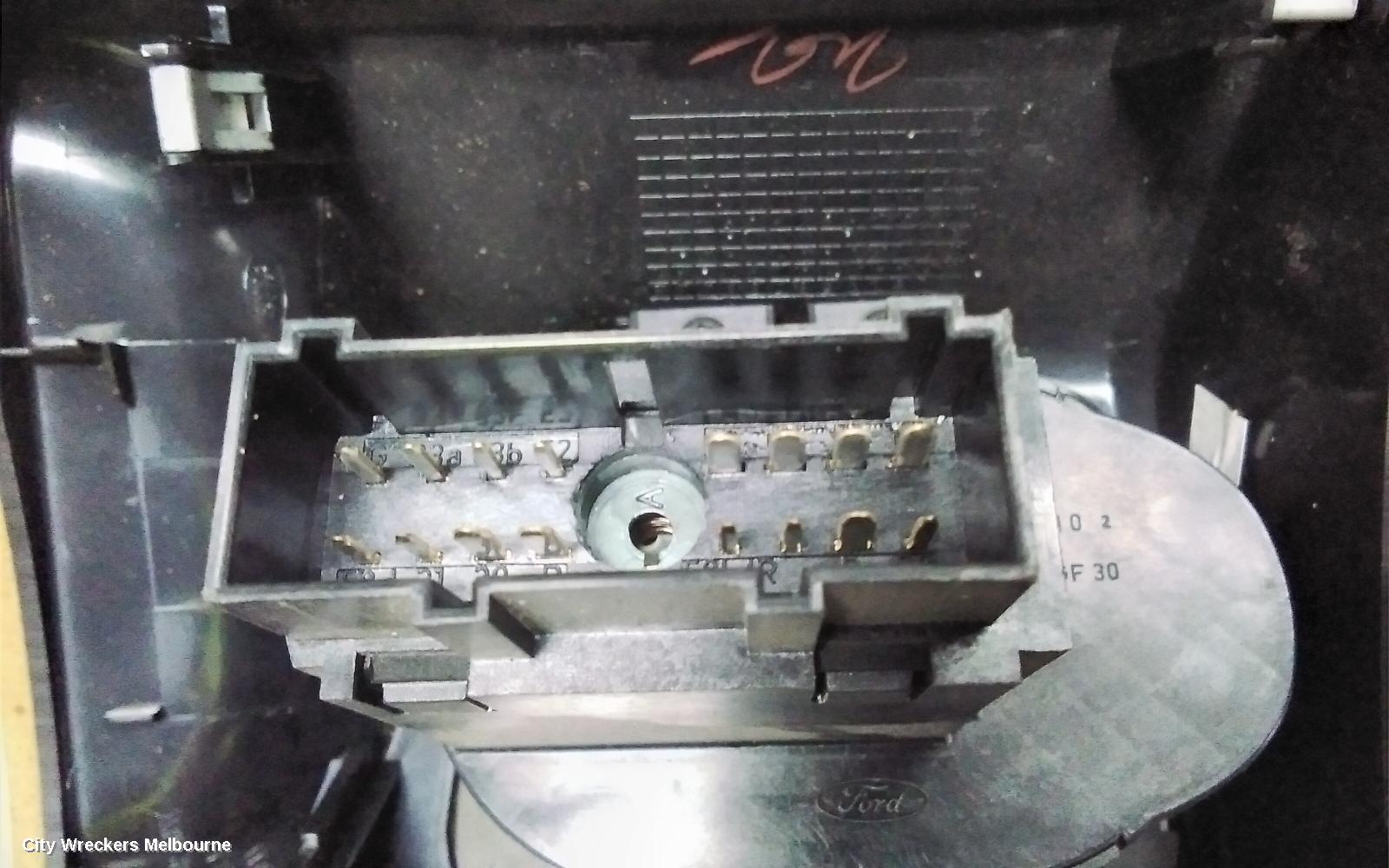 LAND ROVER RANGEROVER SPORT COMBINATION SWITCH, HEADLAMP SWITCH, L320, NON FOGLAMP BUTTONS TYPE, 08/2005 - 09/2009