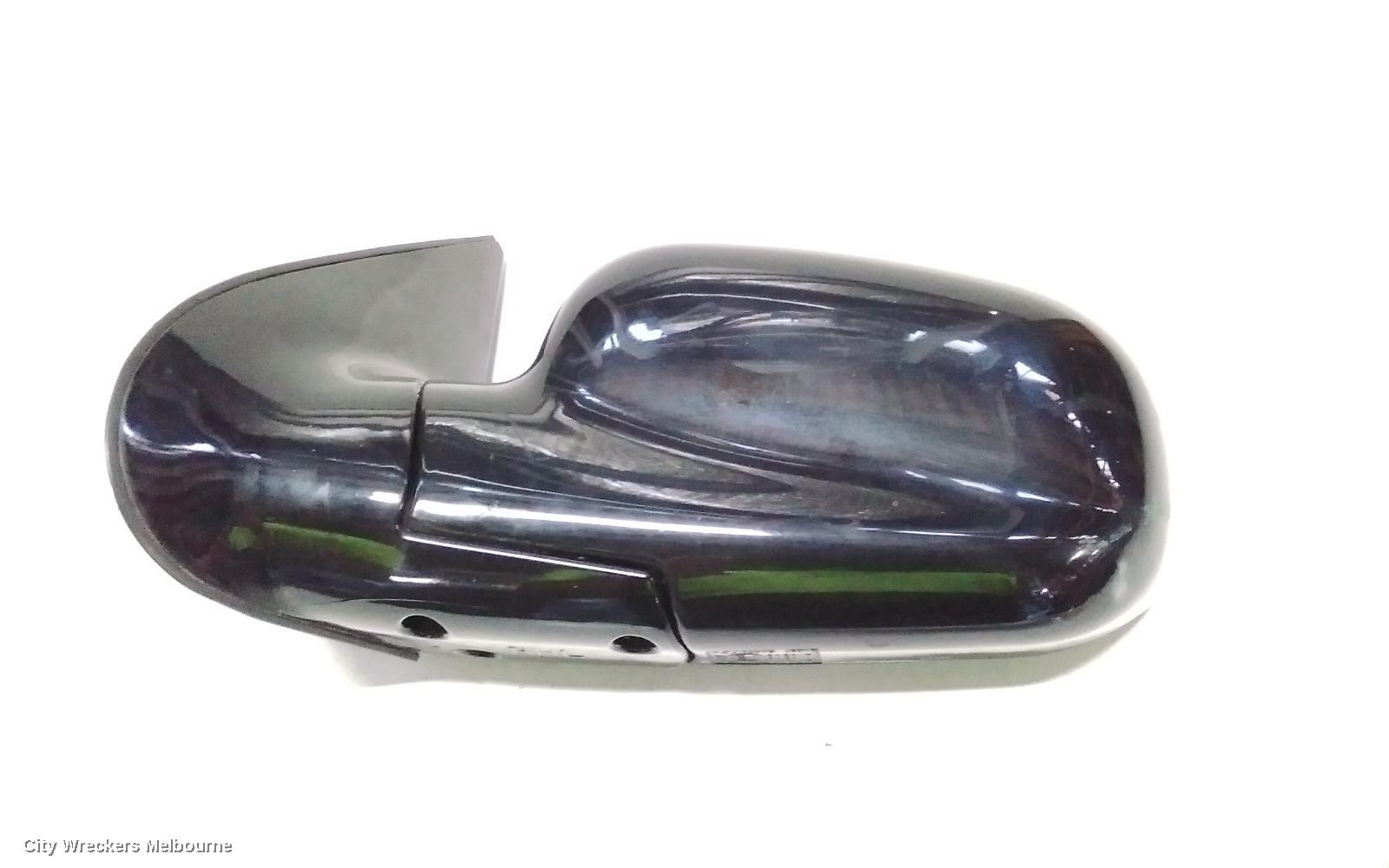 HYUNDAI SANTA FE LEFT DOOR MIRROR, SM, POWER, COLOUR CODED, 11/2000 - 11/2005