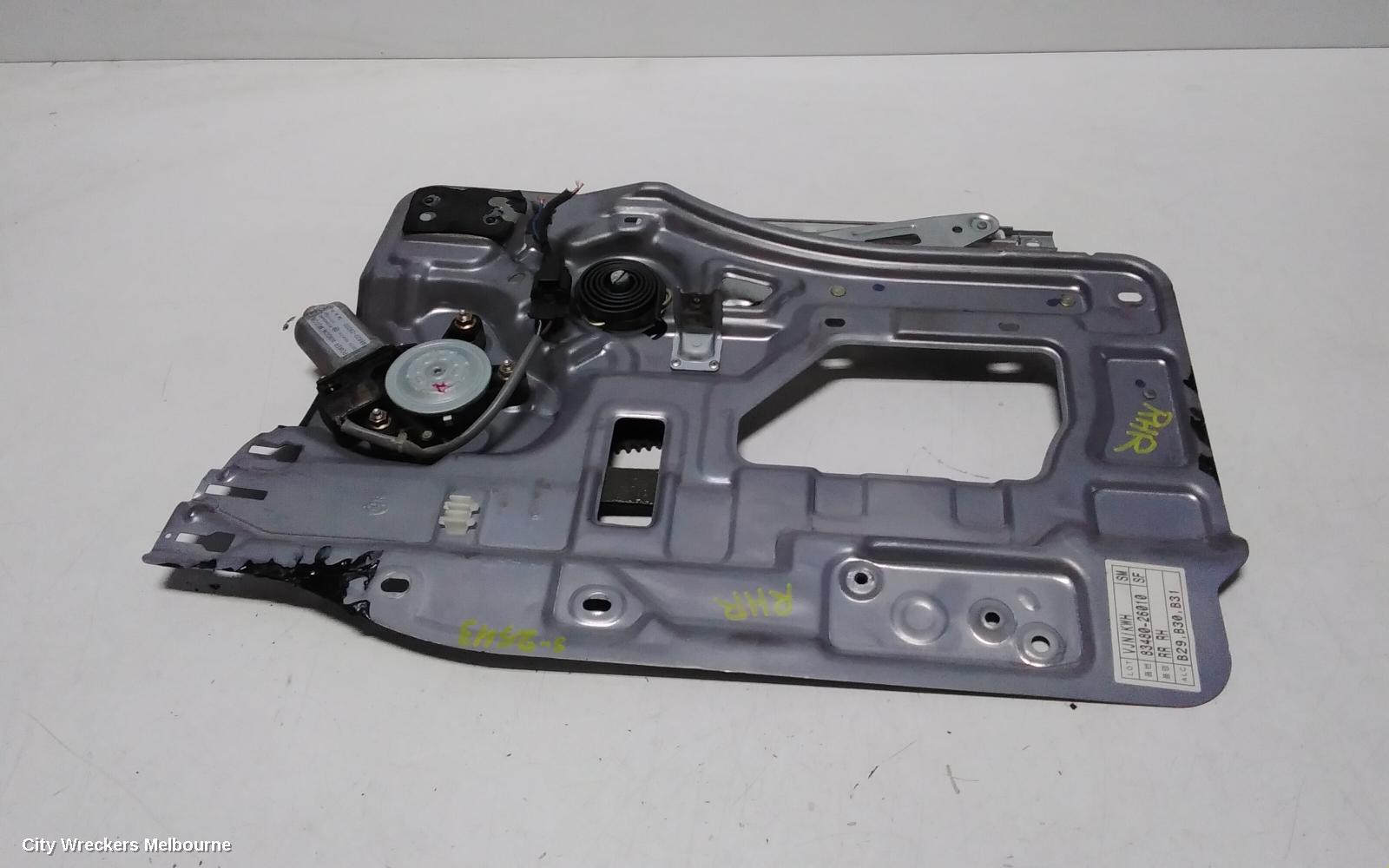 HYUNDAI SANTA FE RIGHT REAR WND REG/MOTOR, SM, POWER, 11/2000 - 11/2005