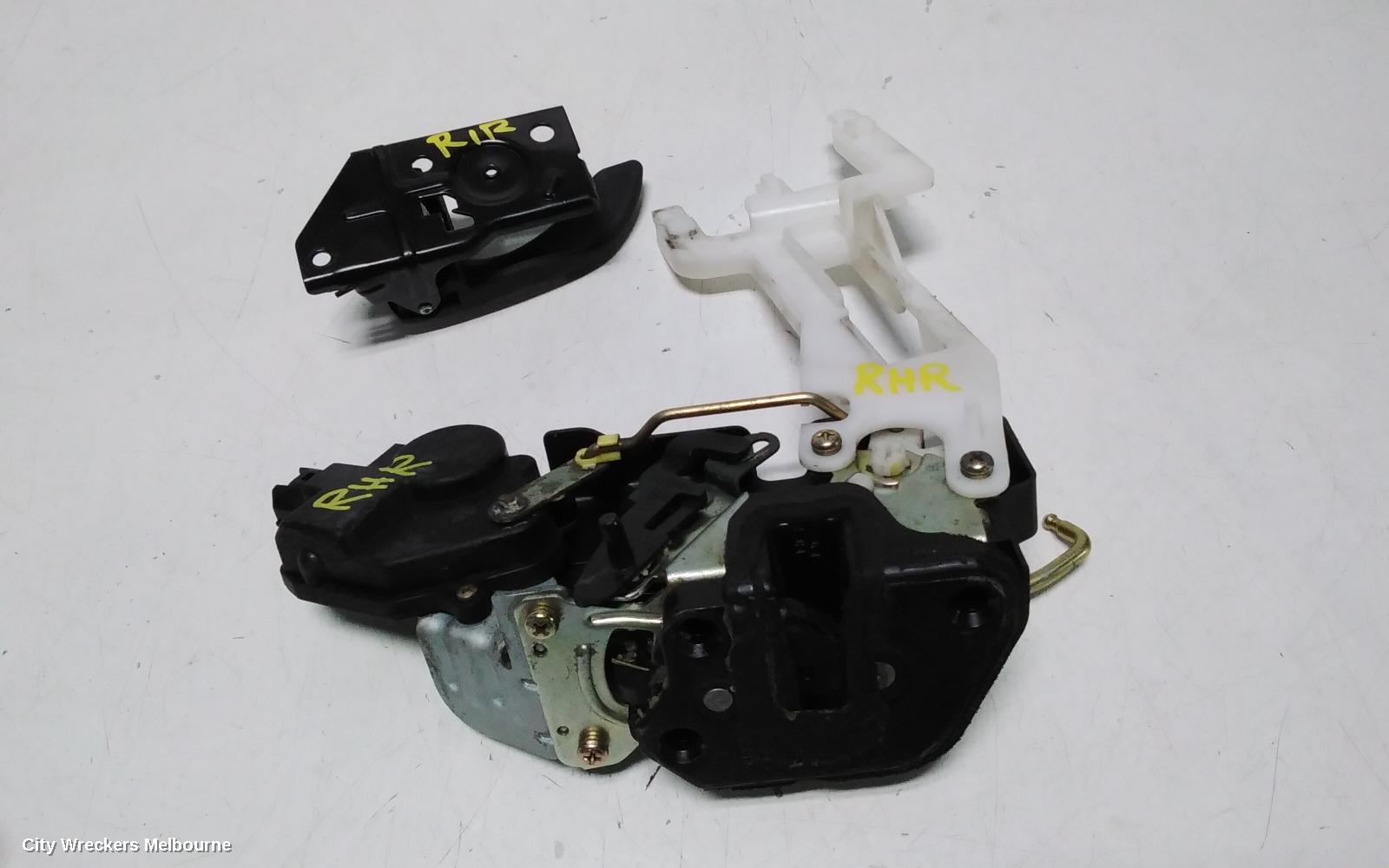 HYUNDAI SANTA FE DOOR/BOOT/GATE LOCK, RIGHT REAR DOOR LOCK, SM, 11/2000 - 11/2005