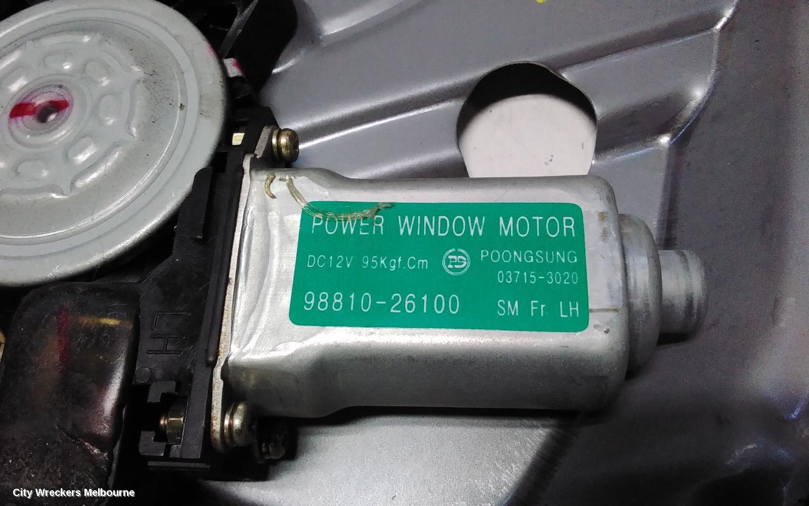 HYUNDAI SANTA FE LEFT FRONT WINDOW REG/MOTOR, SM, POWER, 11/2000 - 11/2005