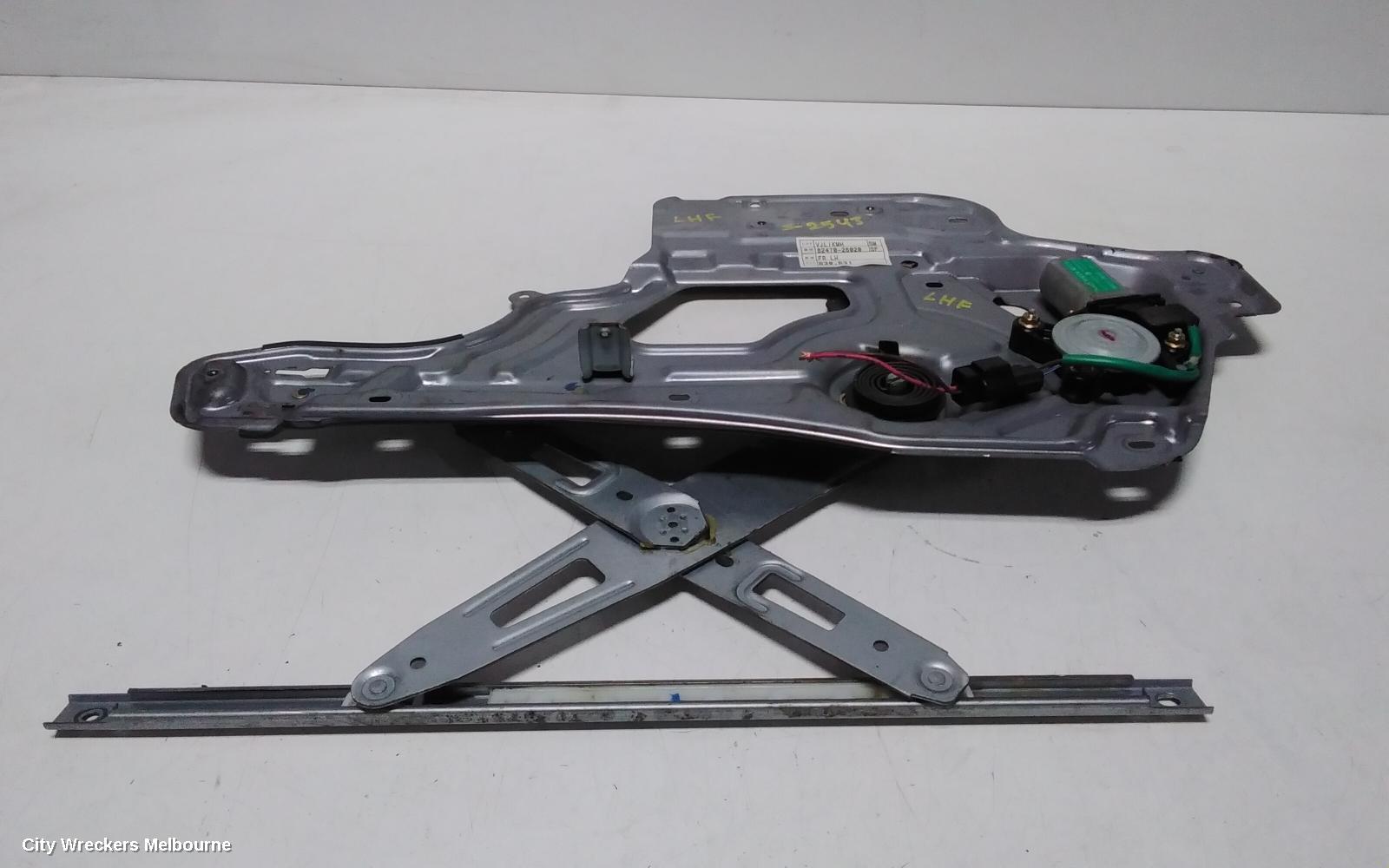 HYUNDAI SANTA FE LEFT FRONT WINDOW REG/MOTOR, SM, POWER, 11/2000 - 11/2005