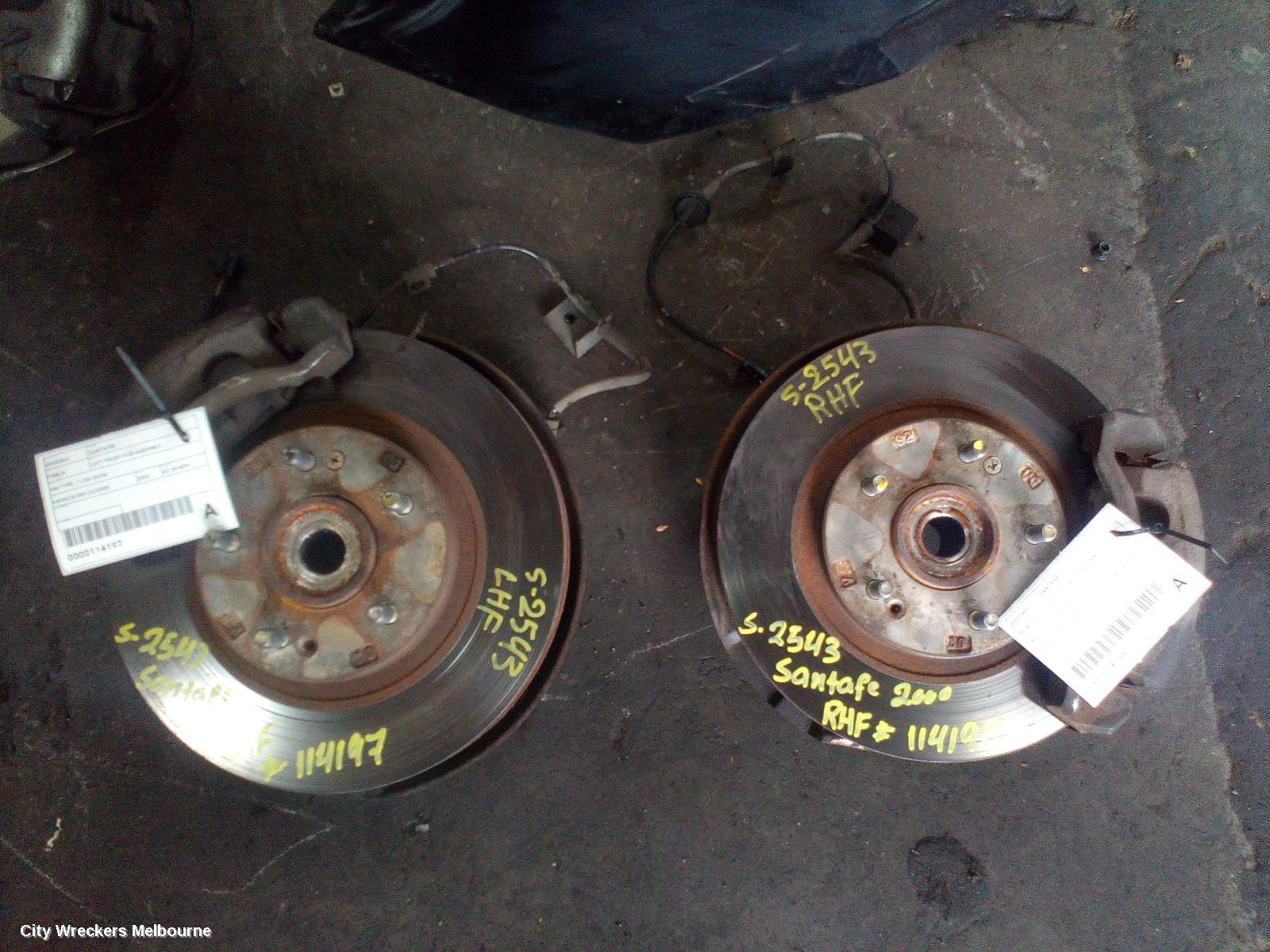 HYUNDAI SANTA FE LEFT FRONT HUB ASSEMBLY, ABS TYPE, 11/2000 - 04/2006