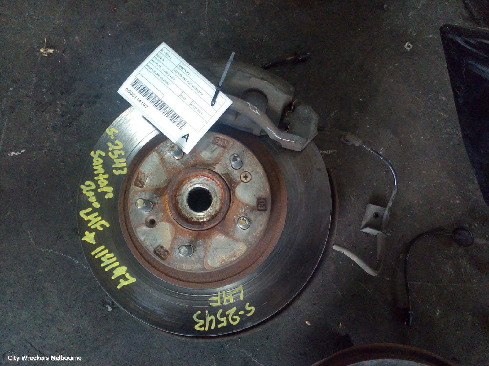 HYUNDAI SANTA FE LEFT FRONT HUB ASSEMBLY, ABS TYPE, 11/2000 - 04/2006