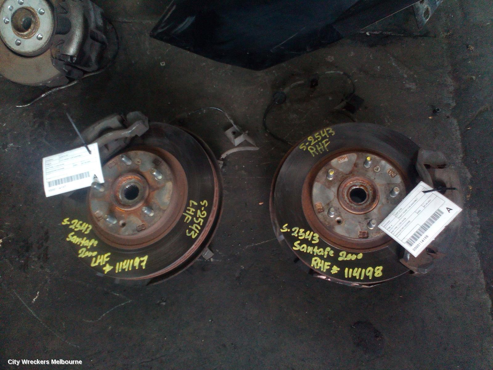 HYUNDAI SANTA FE RIGHT FRONT HUB ASSEMBLY, ABS TYPE 11/2000 - 04/2006