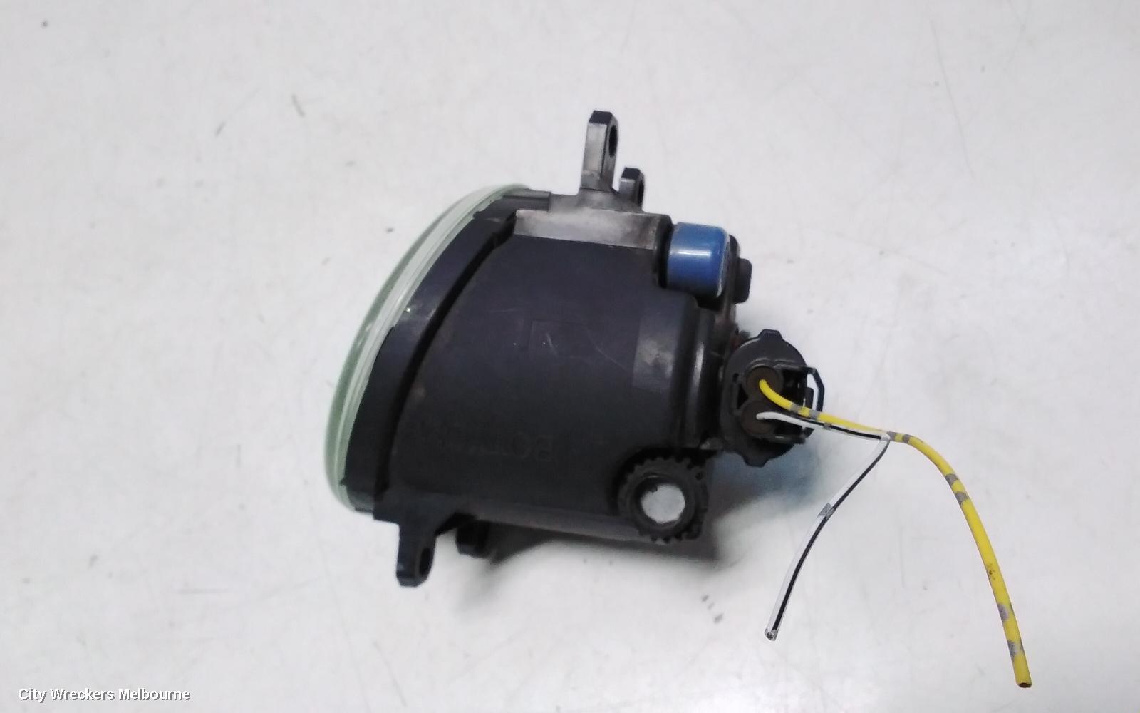 TOYOTA AURION LEFT INDICATOR/FOG/SIDE, BUMPER FOGLAMP, GSV40R, PRESARA/PRODIGY/TOURING, 08/2009 - 03/2012