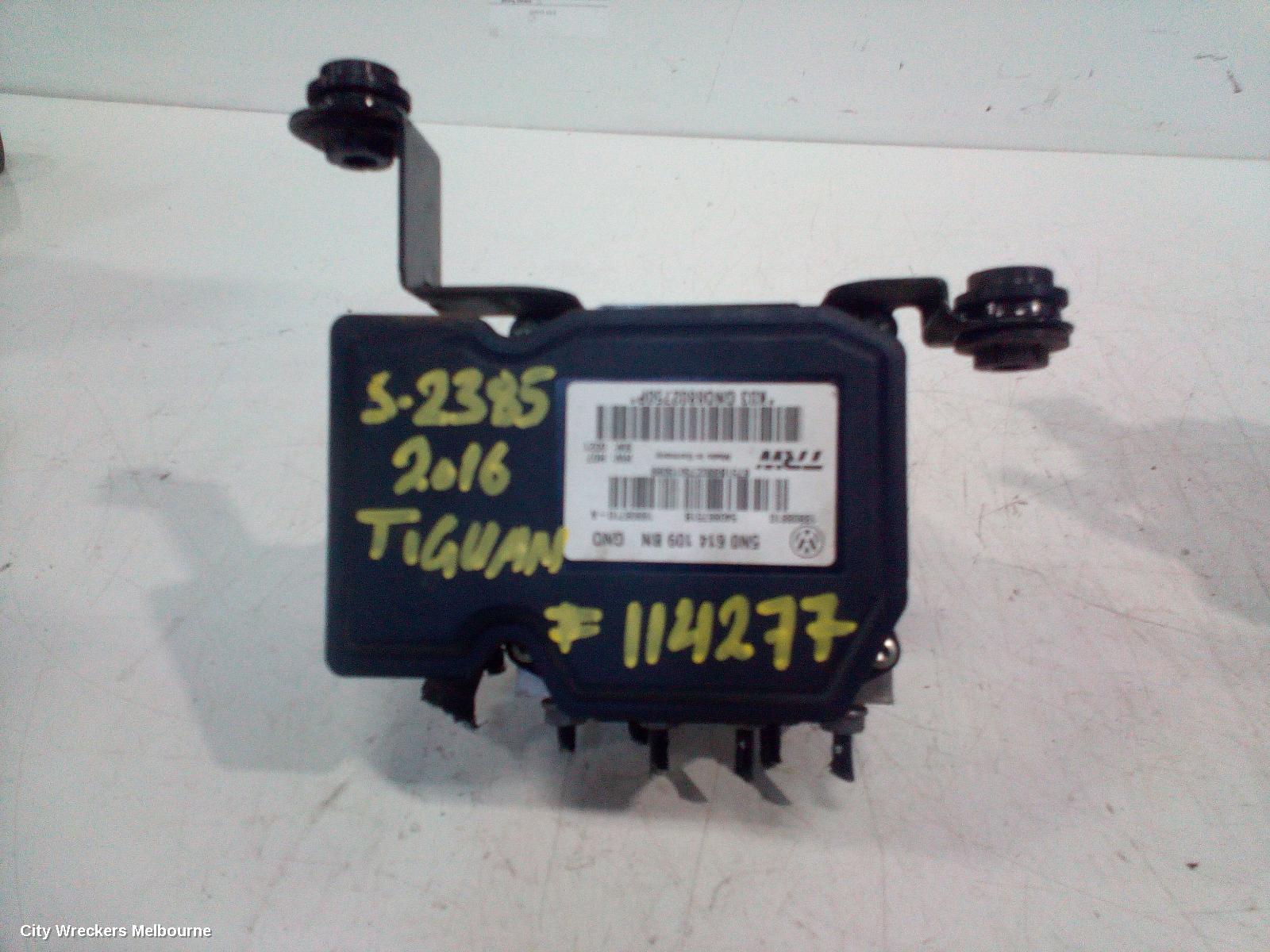 VOLKSWAGEN TIGUAN ABS PUMP/MODULATOR, 5N, 07/2011 - 08/2016