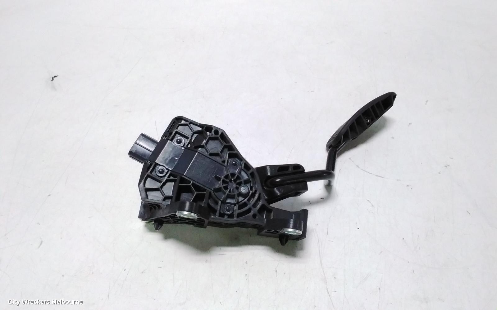 TOYOTA COROLLA PEDAL ASSEMBLY, E210, ACCELERATOR PEDAL, 07/2018 ONWARDS